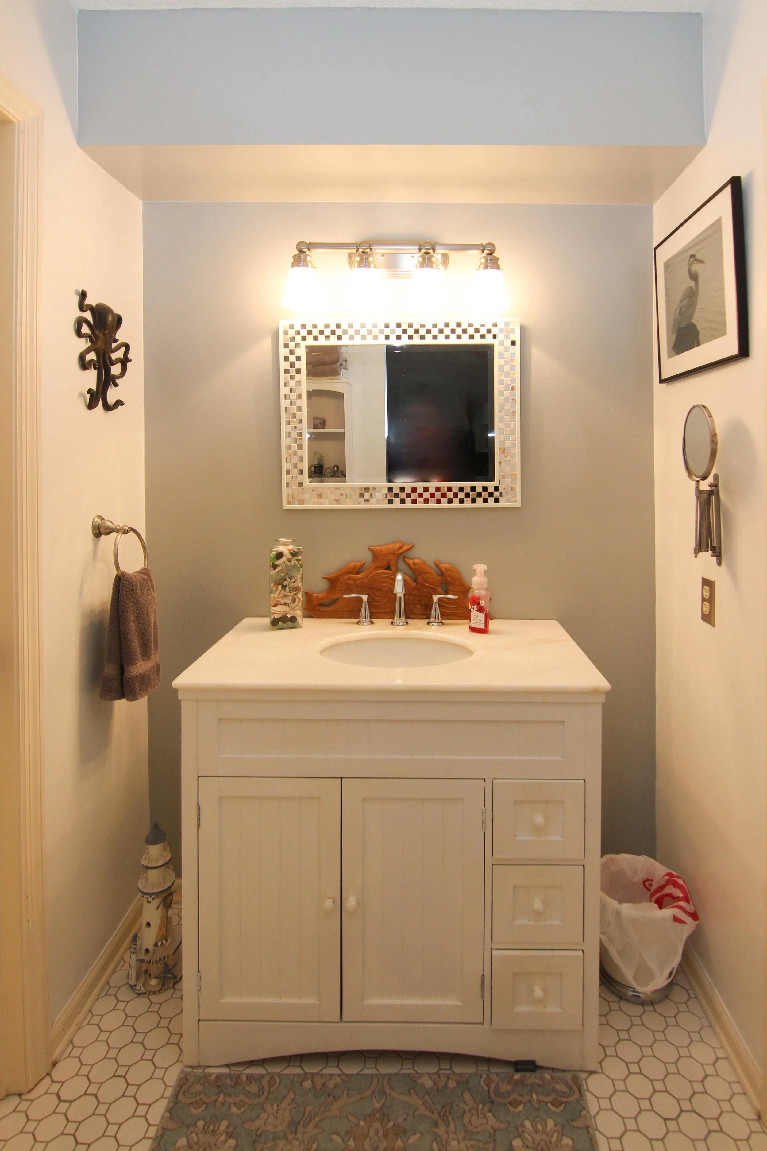 19 Master Bath.jpg