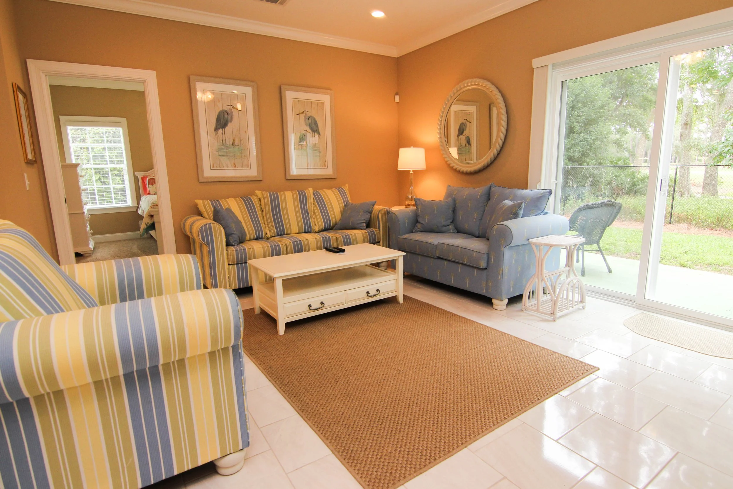 13 Living Room.jpg