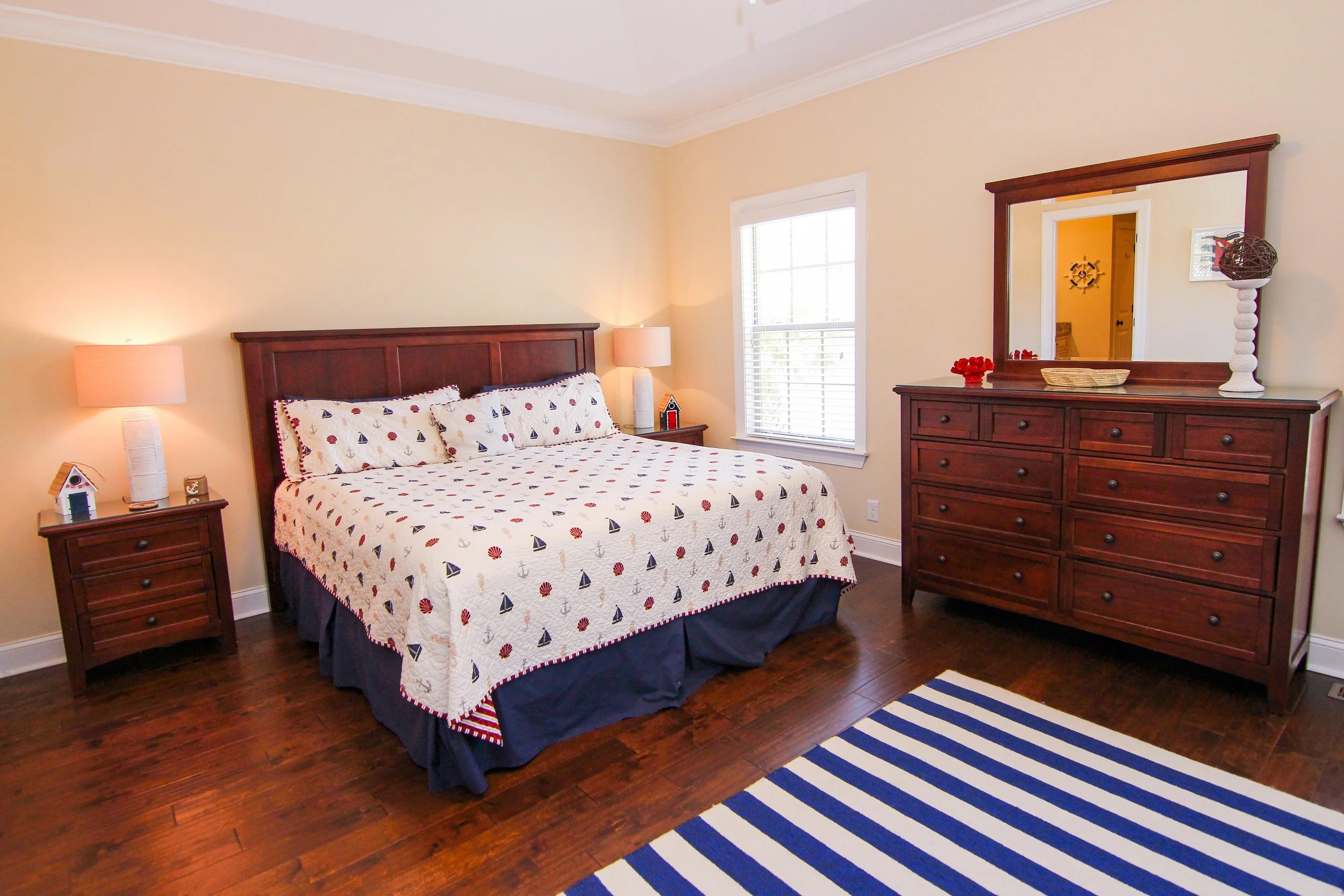10 Master Bedroom.jpg