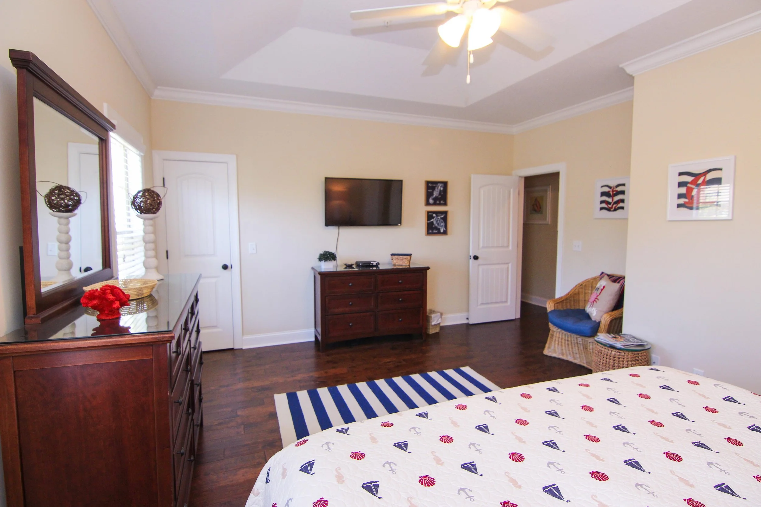 11 Master Bedroom.jpg