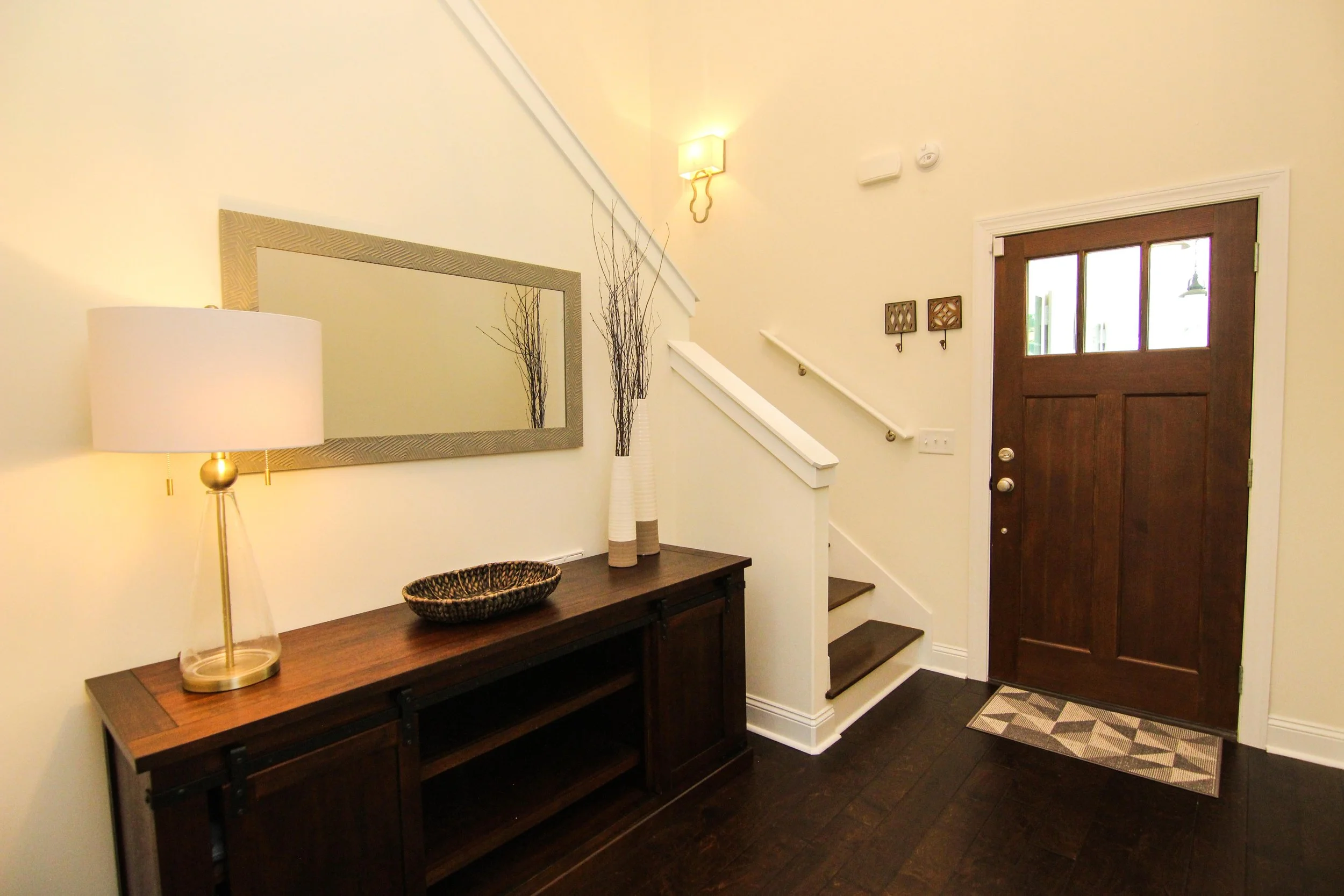 02 Foyer.jpg