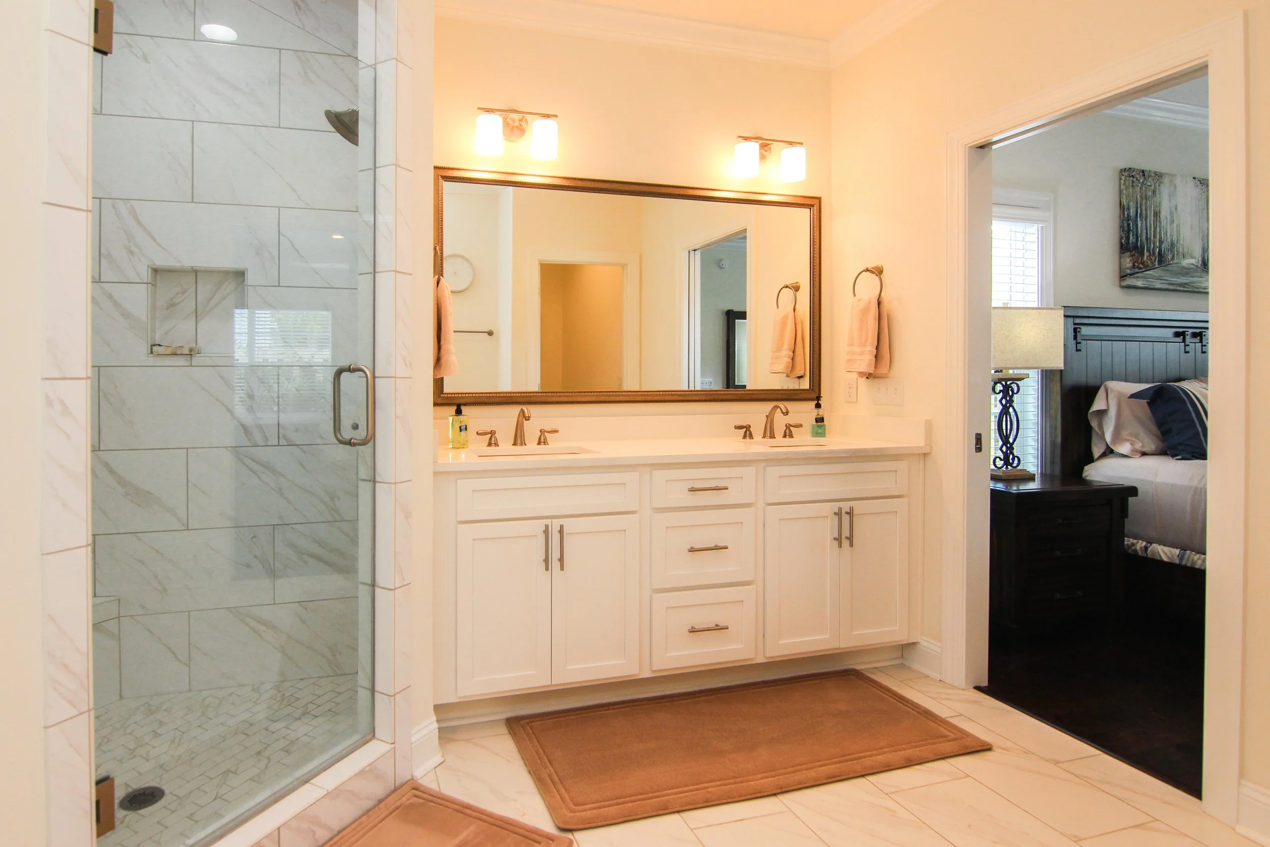 08 Master Bath.jpg