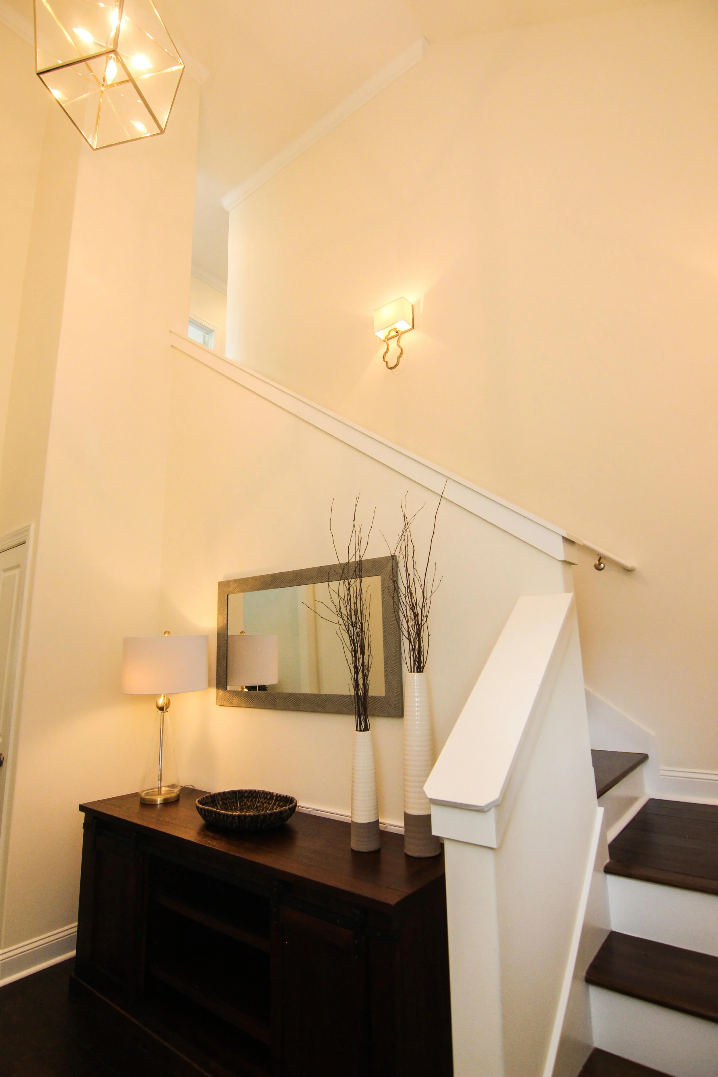 20 Foyer.jpg