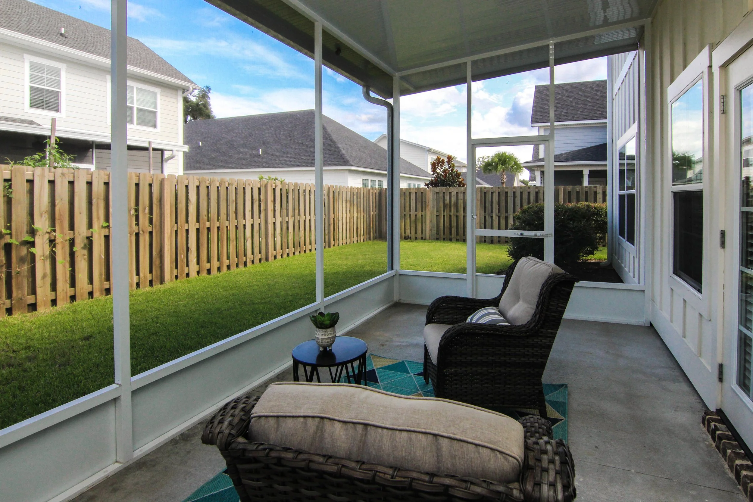 24 Porch.jpg