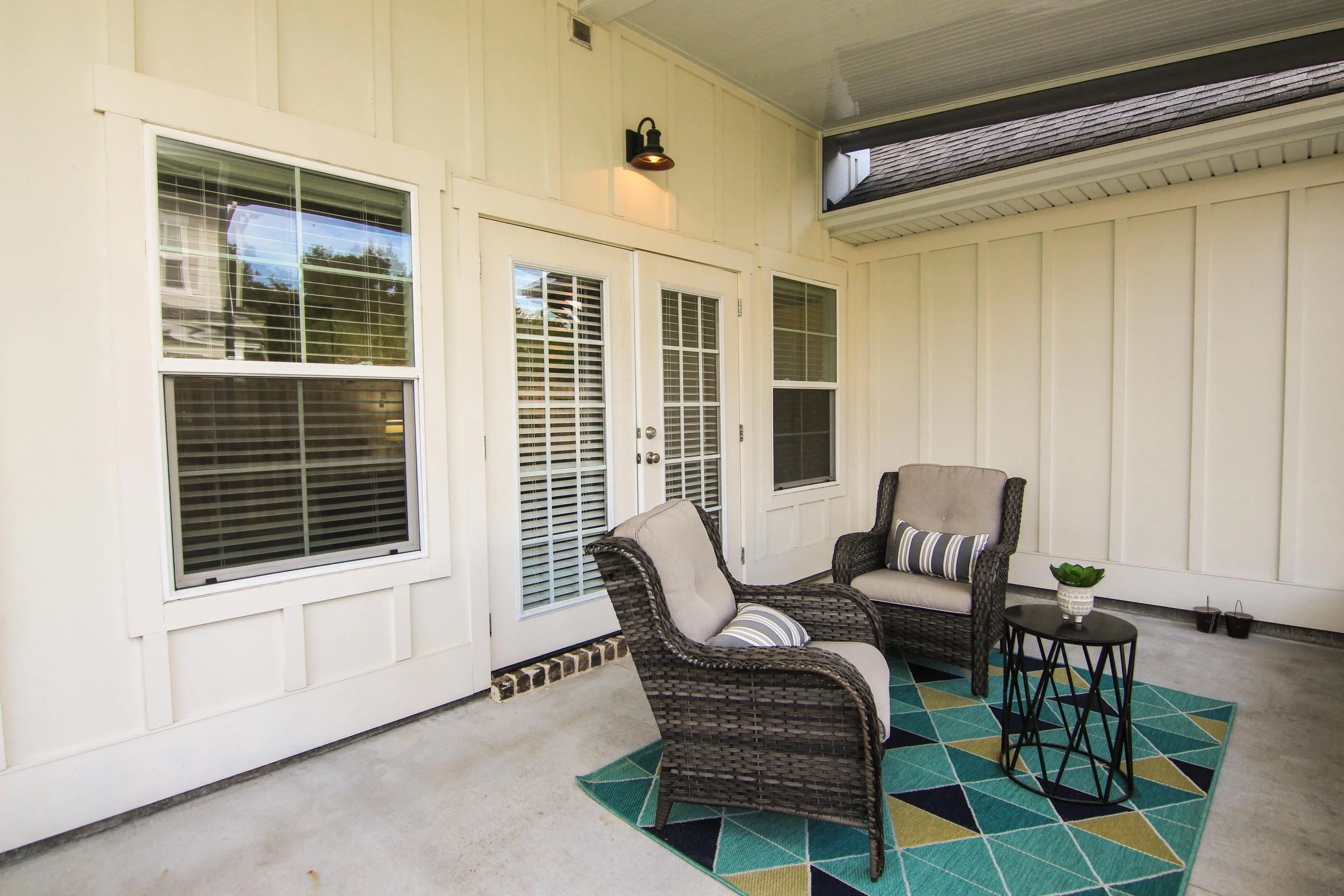 27 Porch.jpg