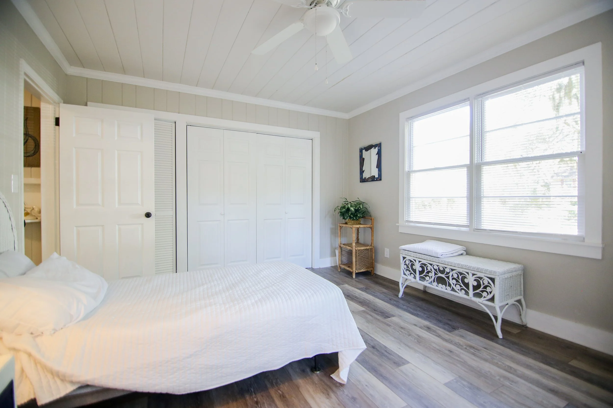 25 Bedroom 1.jpg
