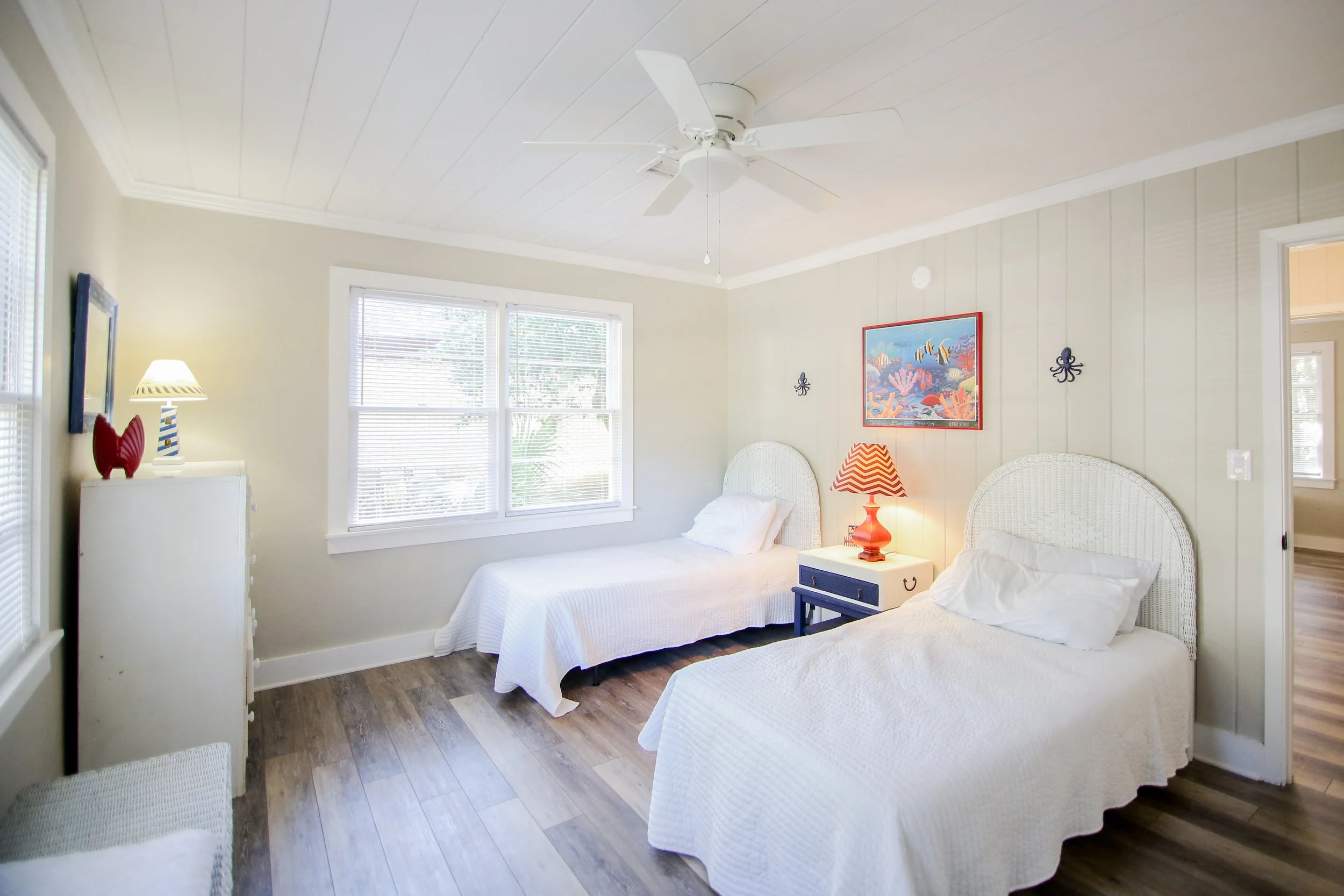 26 Bedroom 1.jpg