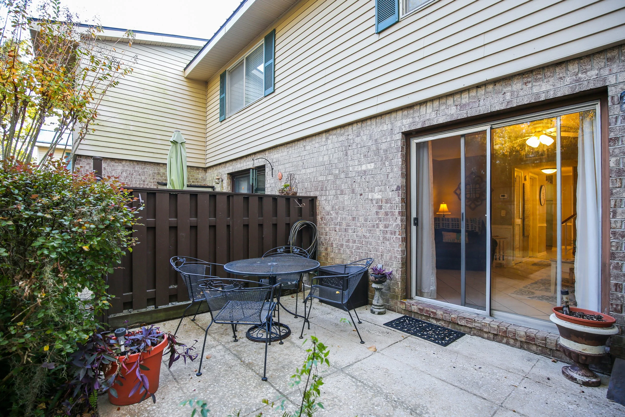 12 Island Townhome E4.jpg