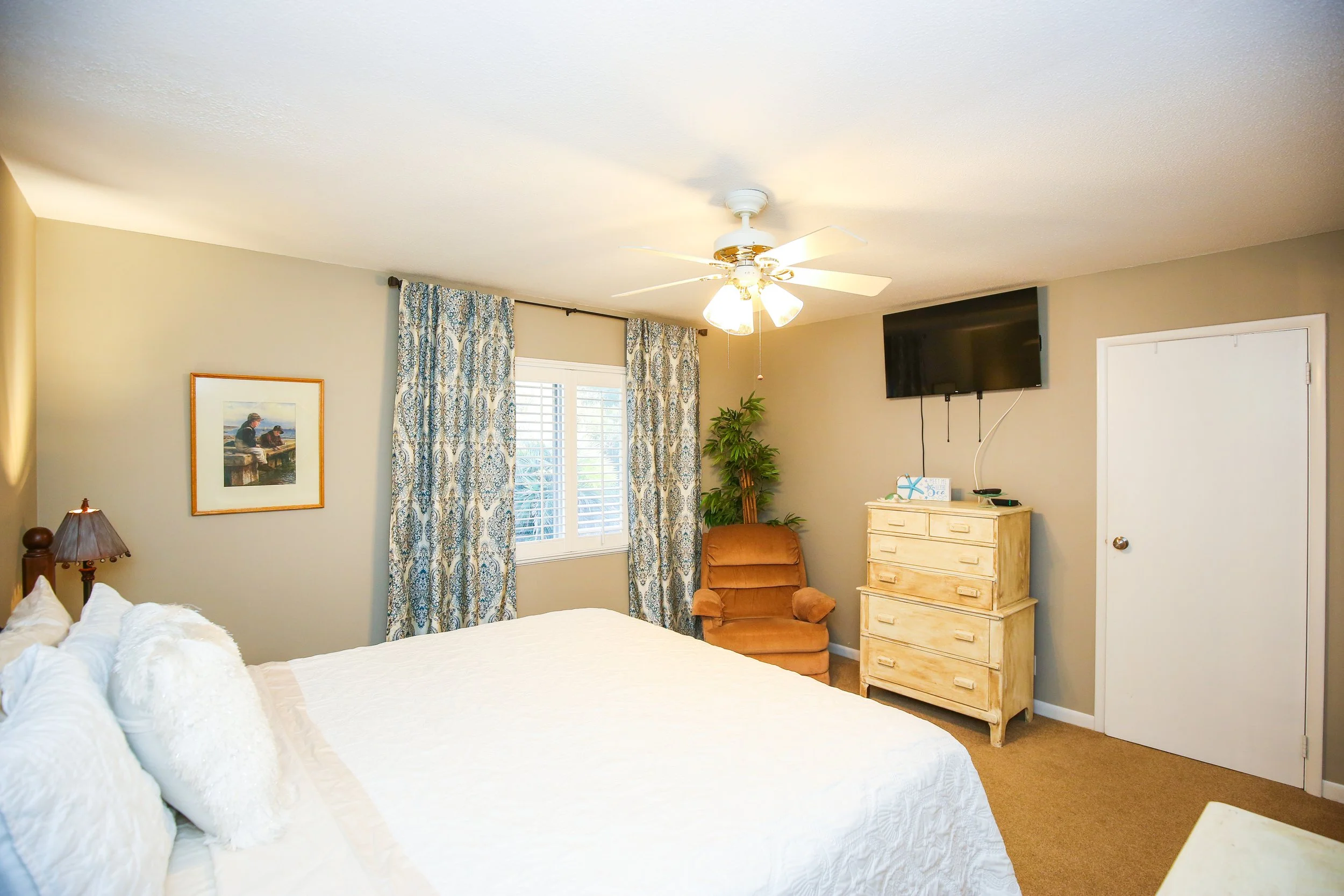 14 Island Townhome E4.jpg