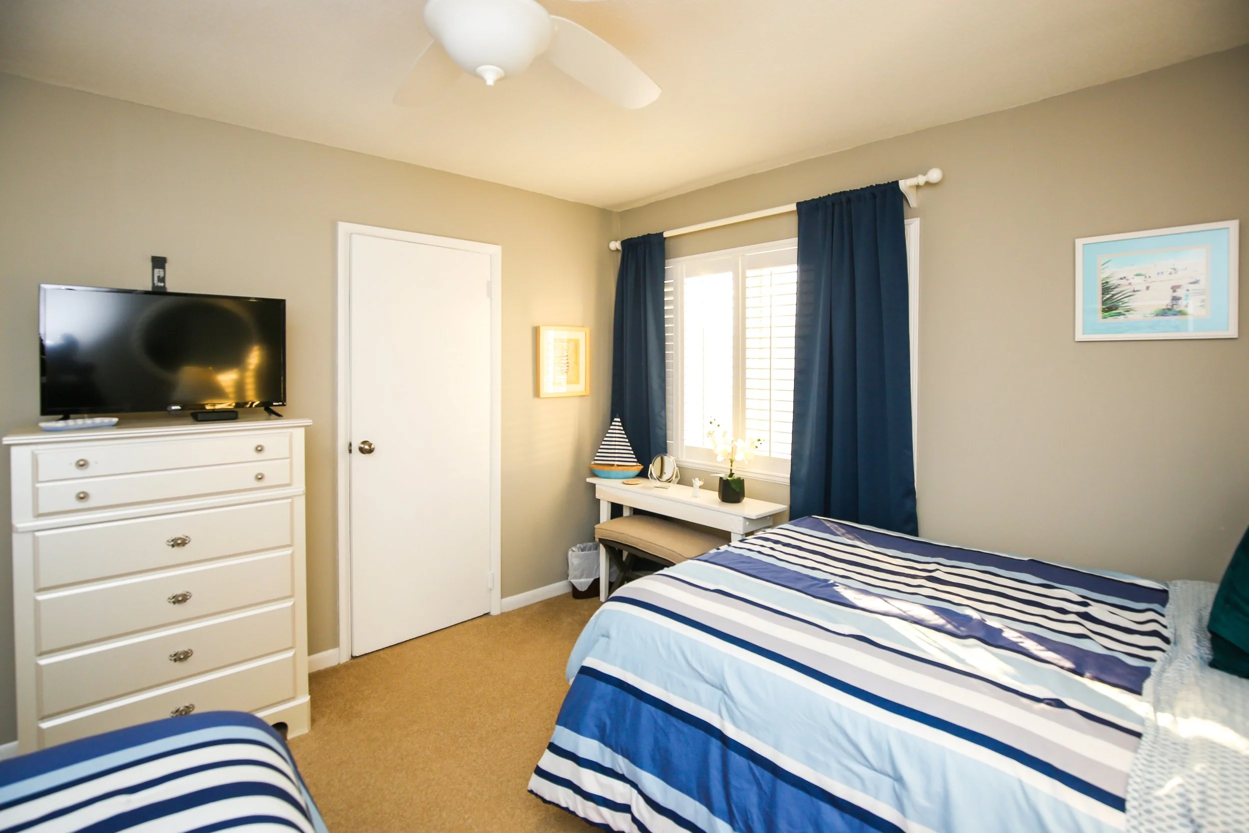 19 Island Townhome E4.jpg