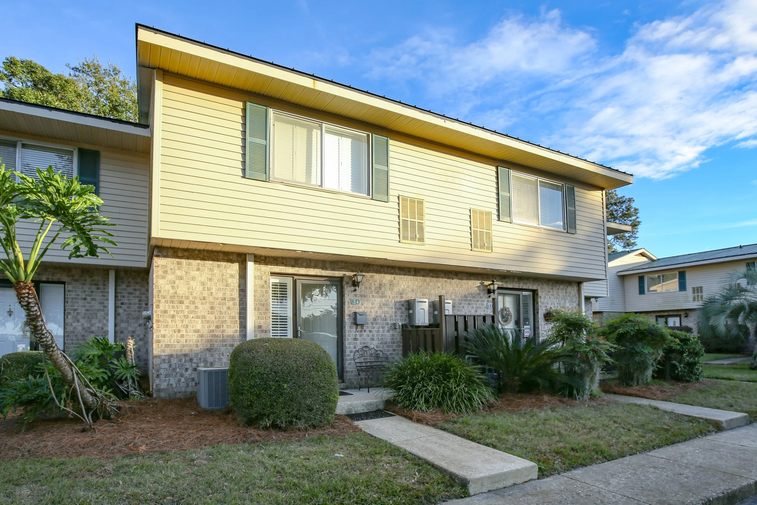 01 Island Townhome E4.jpg