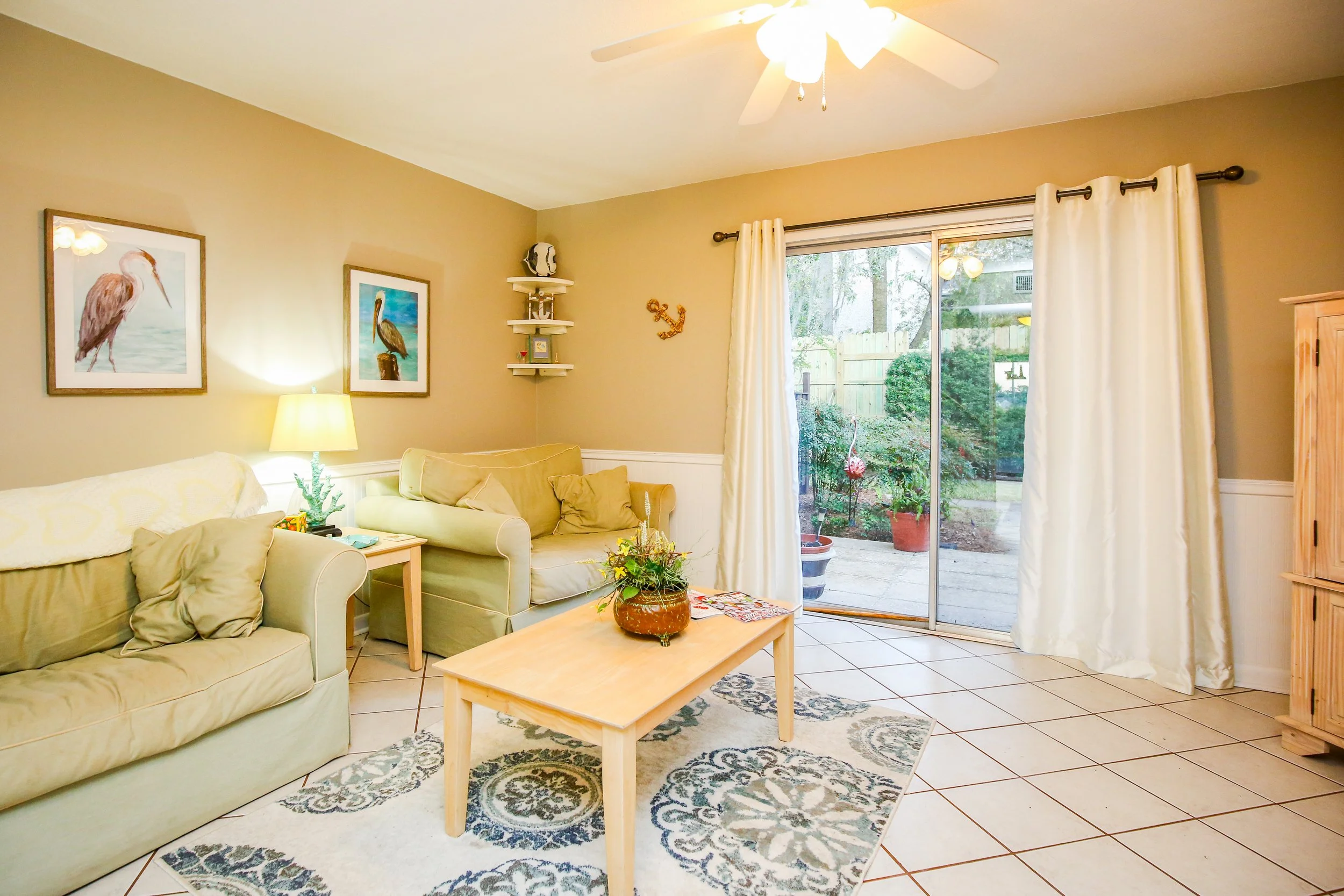 08 Island Townhome E4.jpg