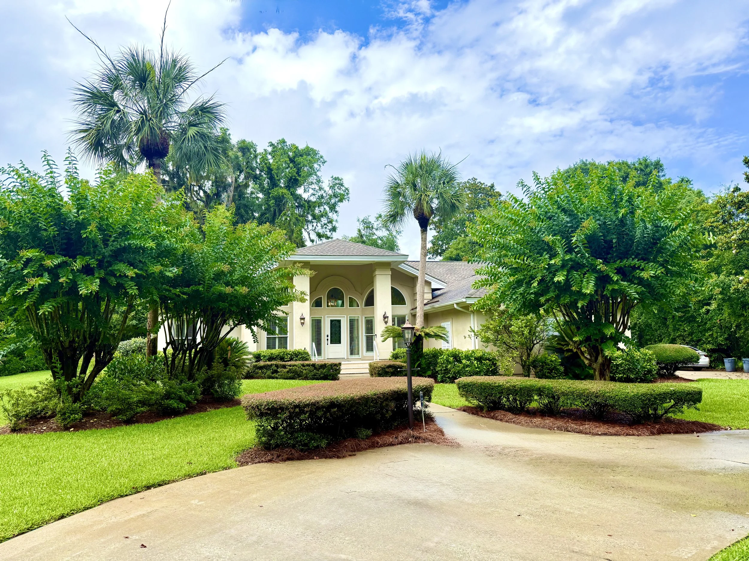 03_Exterior Front Entry.jpg