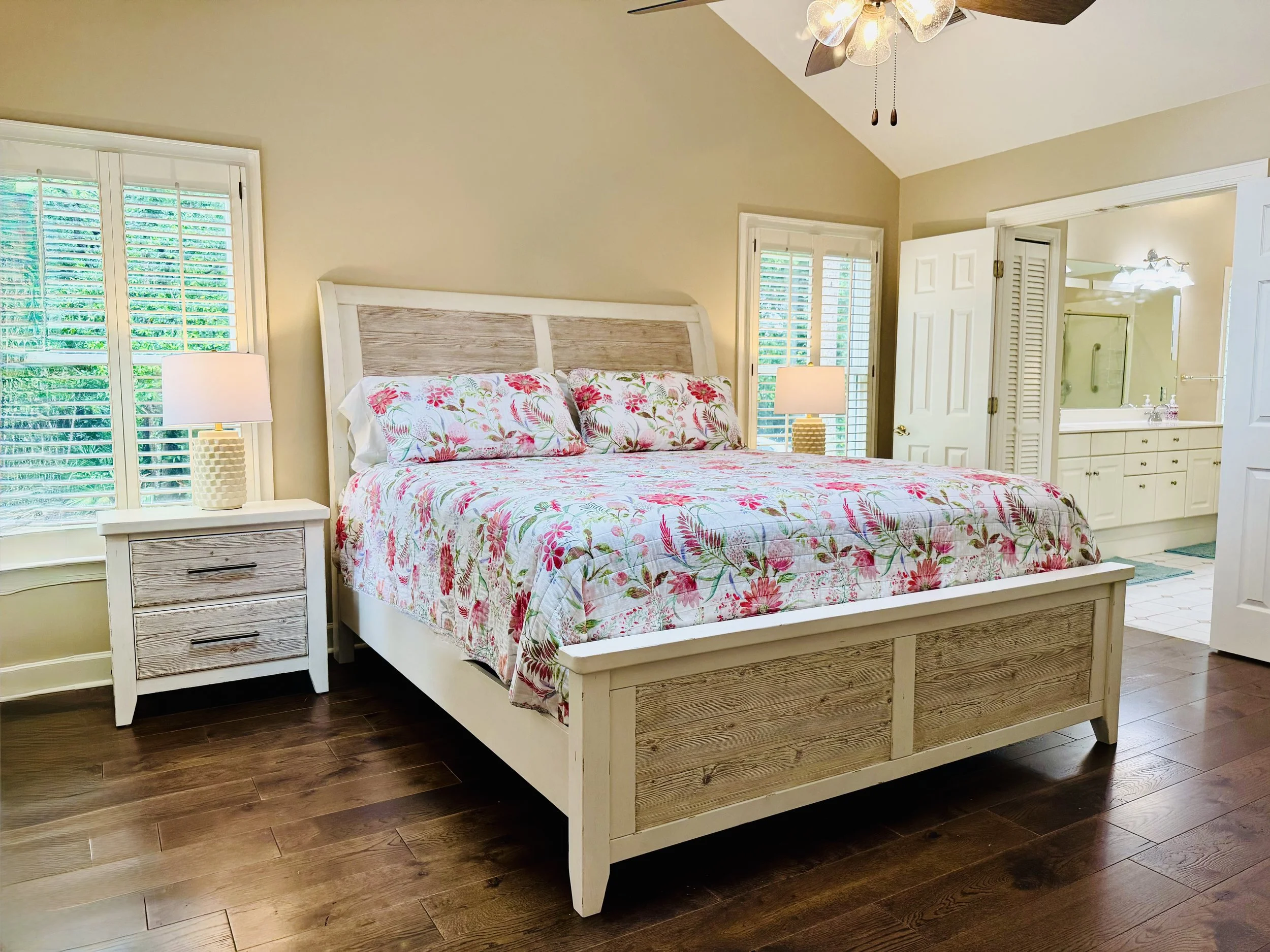 42_Master Bed Room.jpg