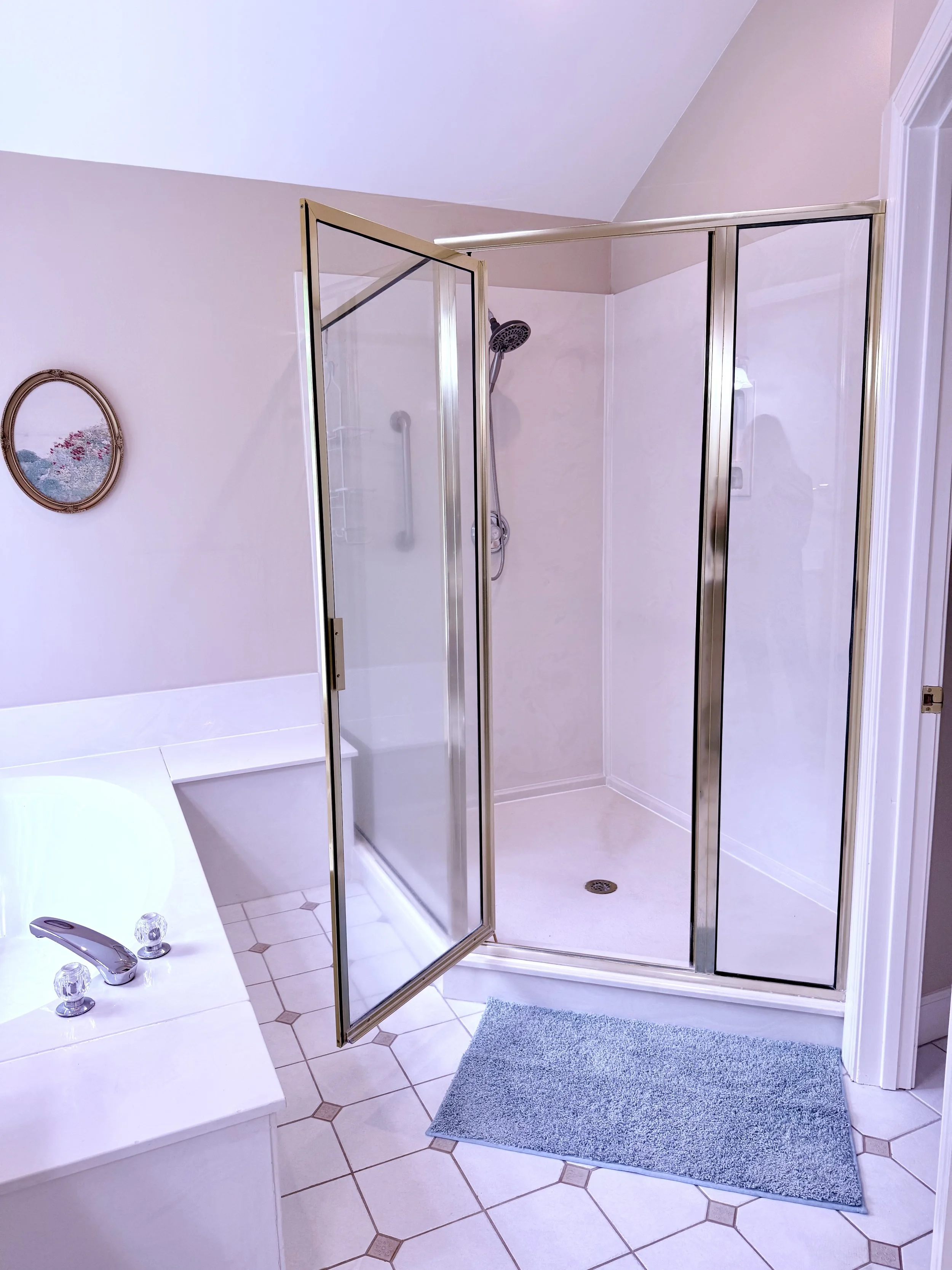 47_Master Bath.jpg