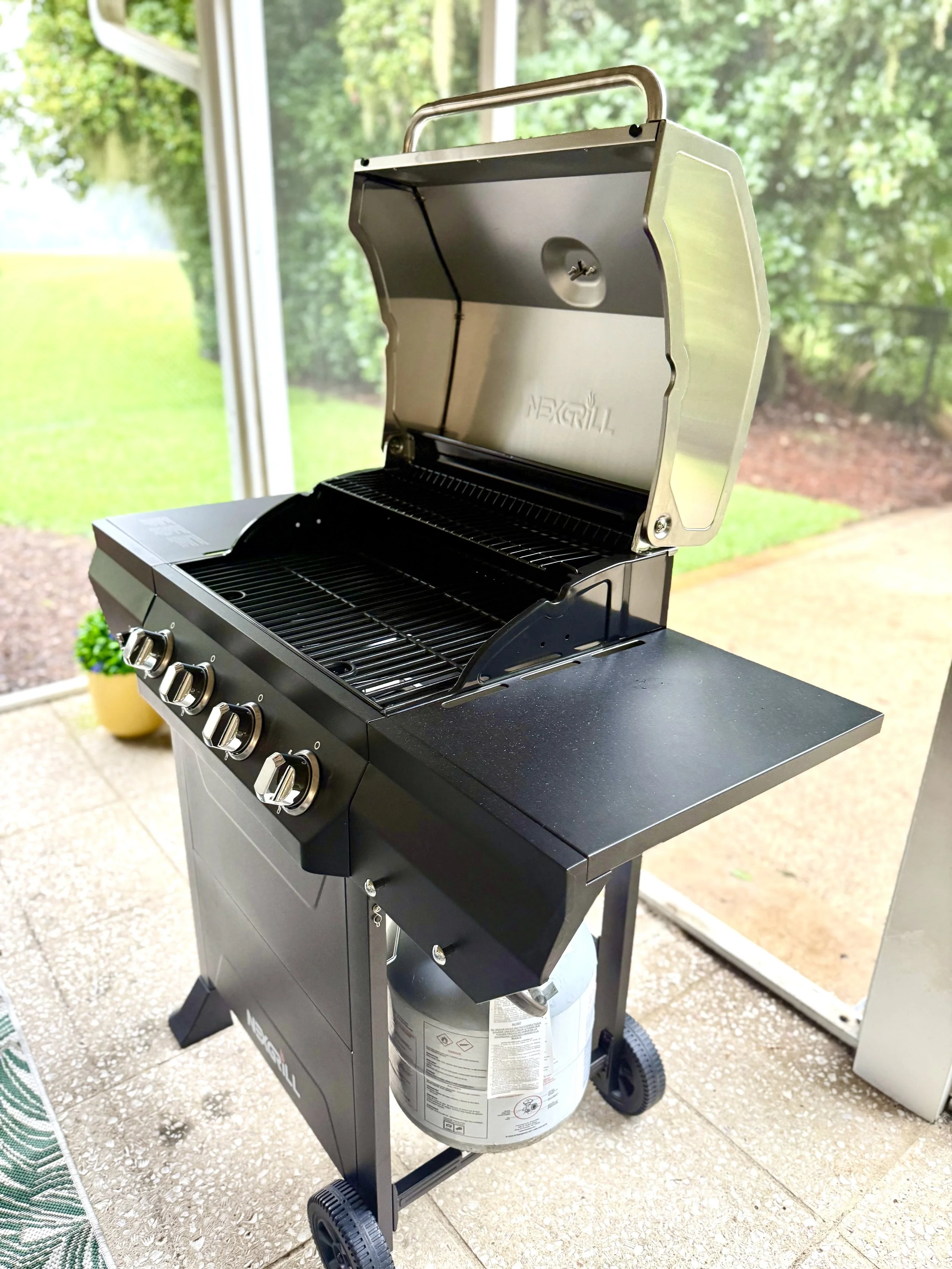 73_Gas Grill.jpg