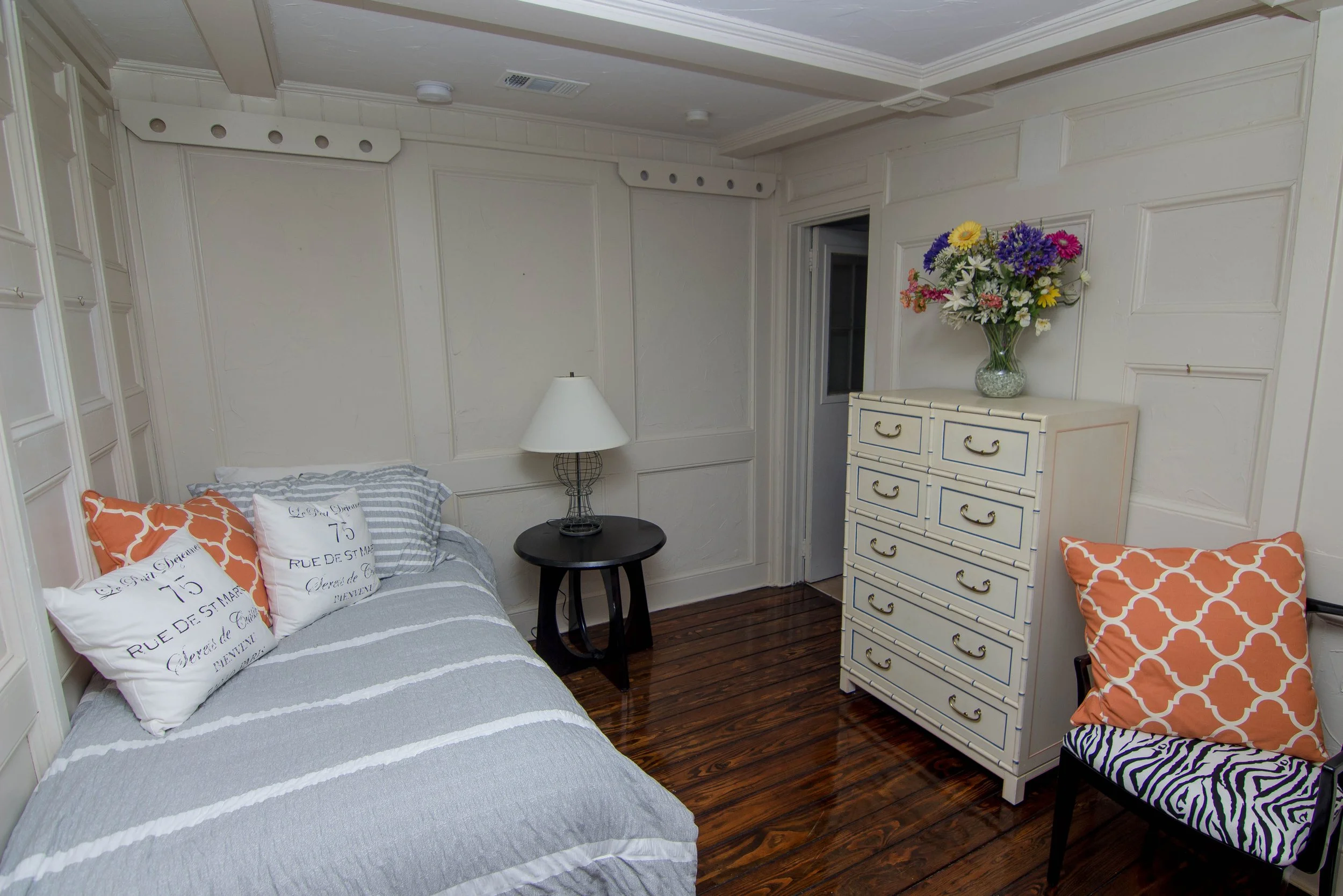 29 Back Bed.jpg