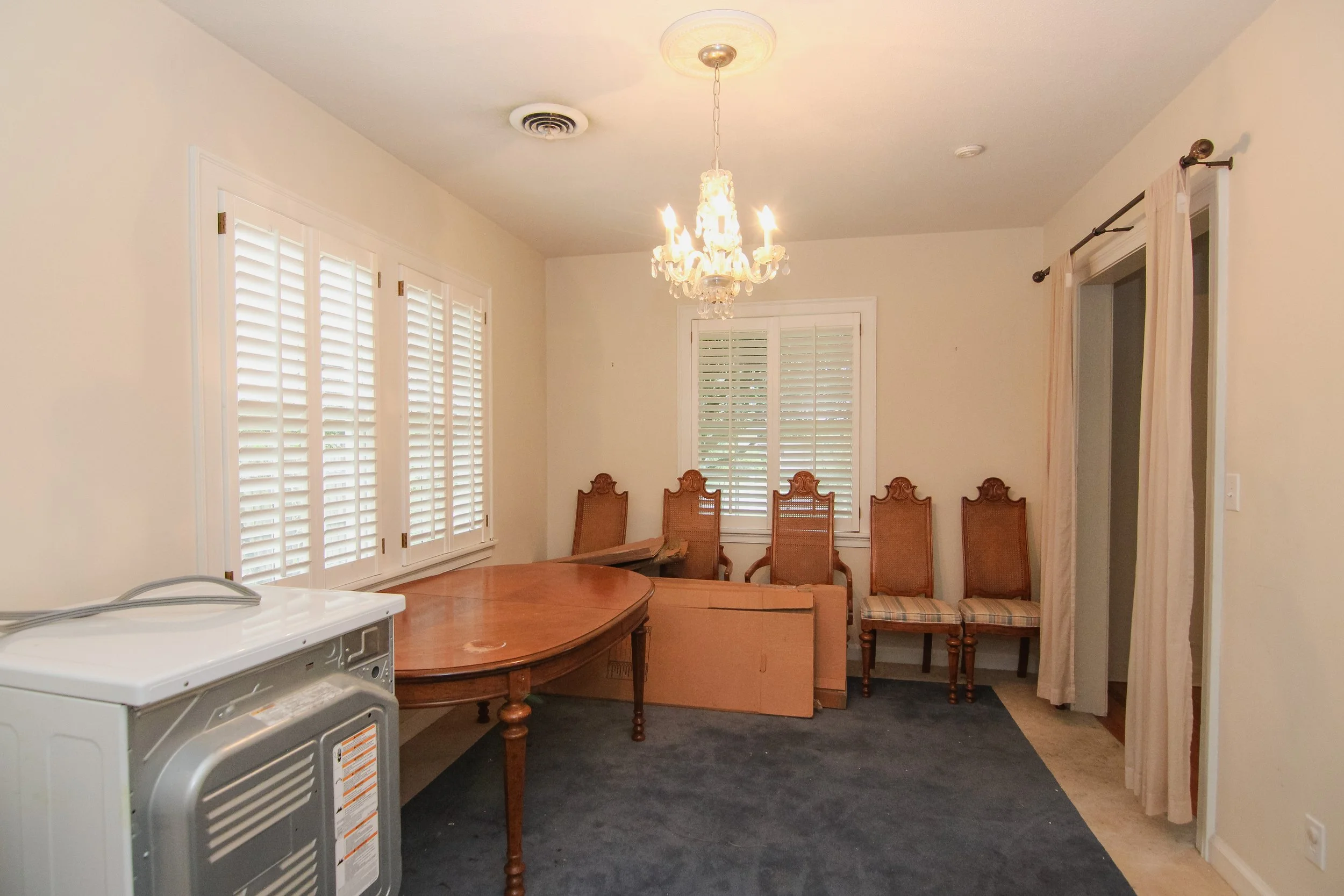 10 Dining Room.jpg