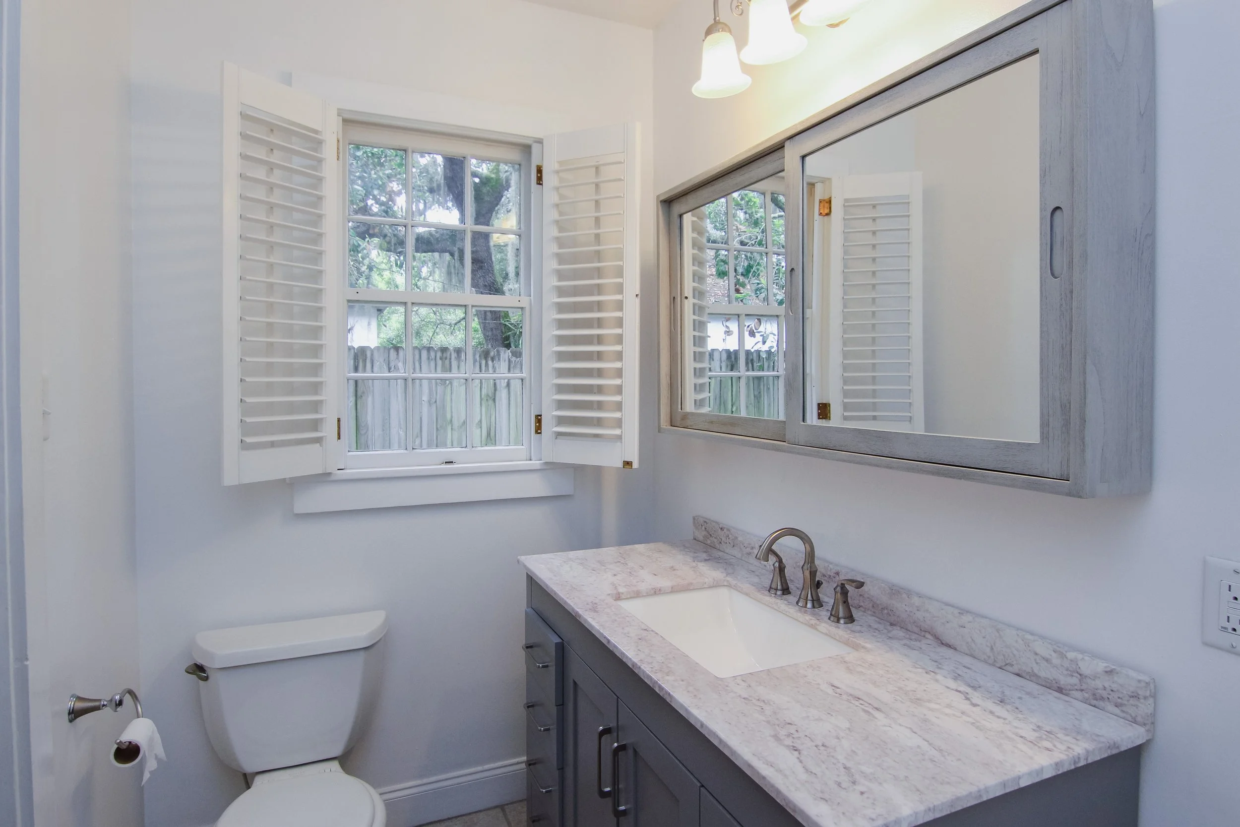 45 Bathroom 2.jpg