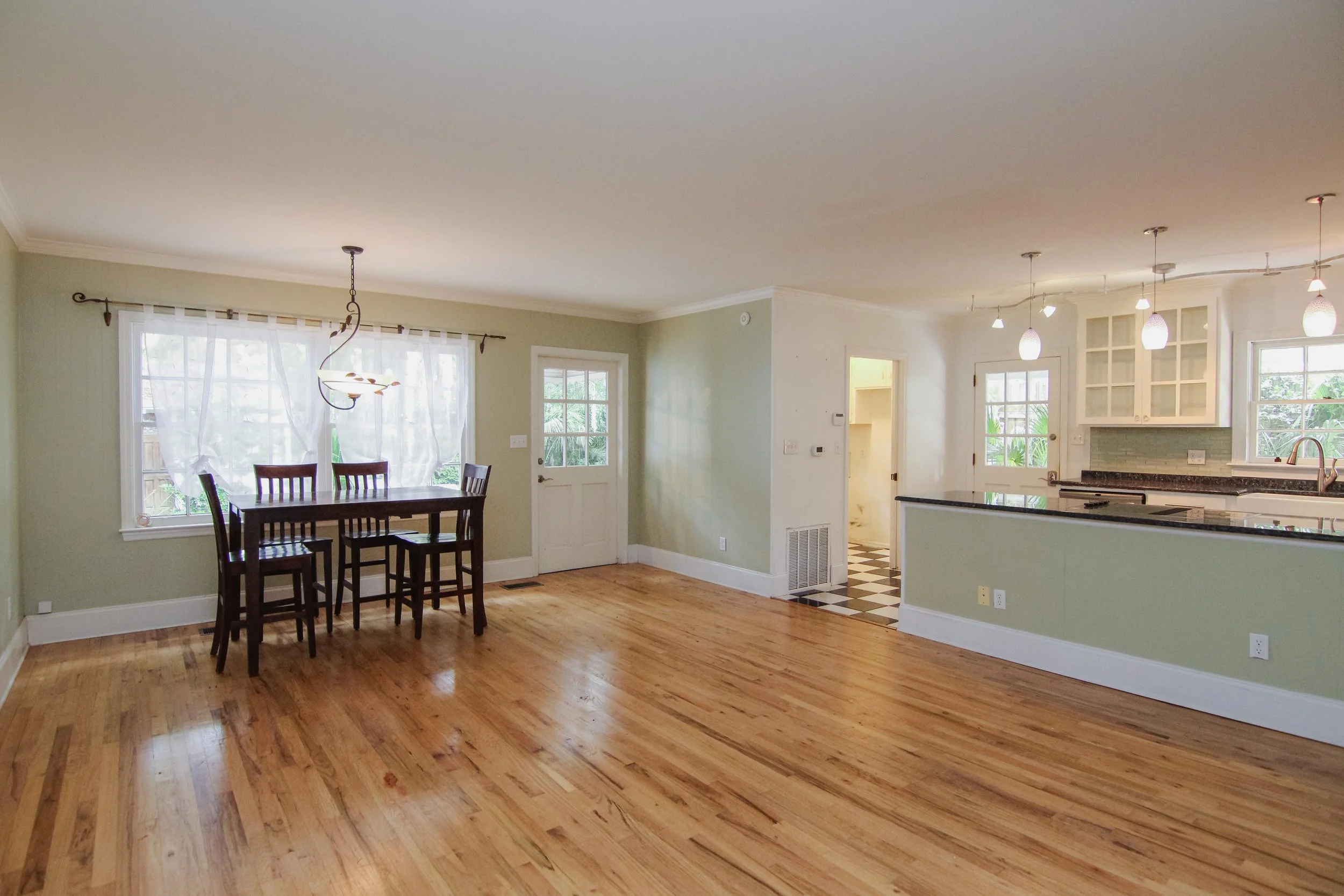 26 Living Room.jpg