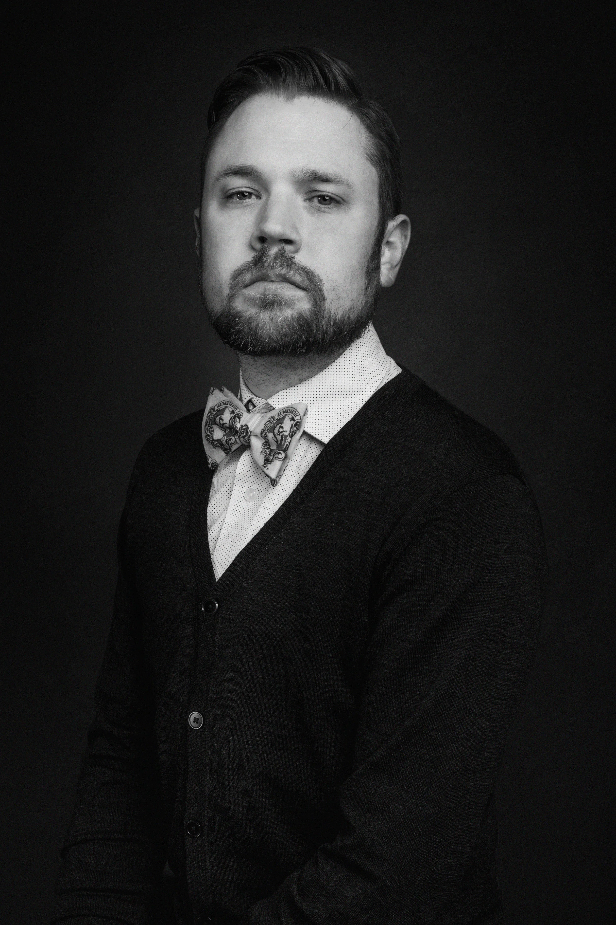 Headshot_Trent_2.jpg