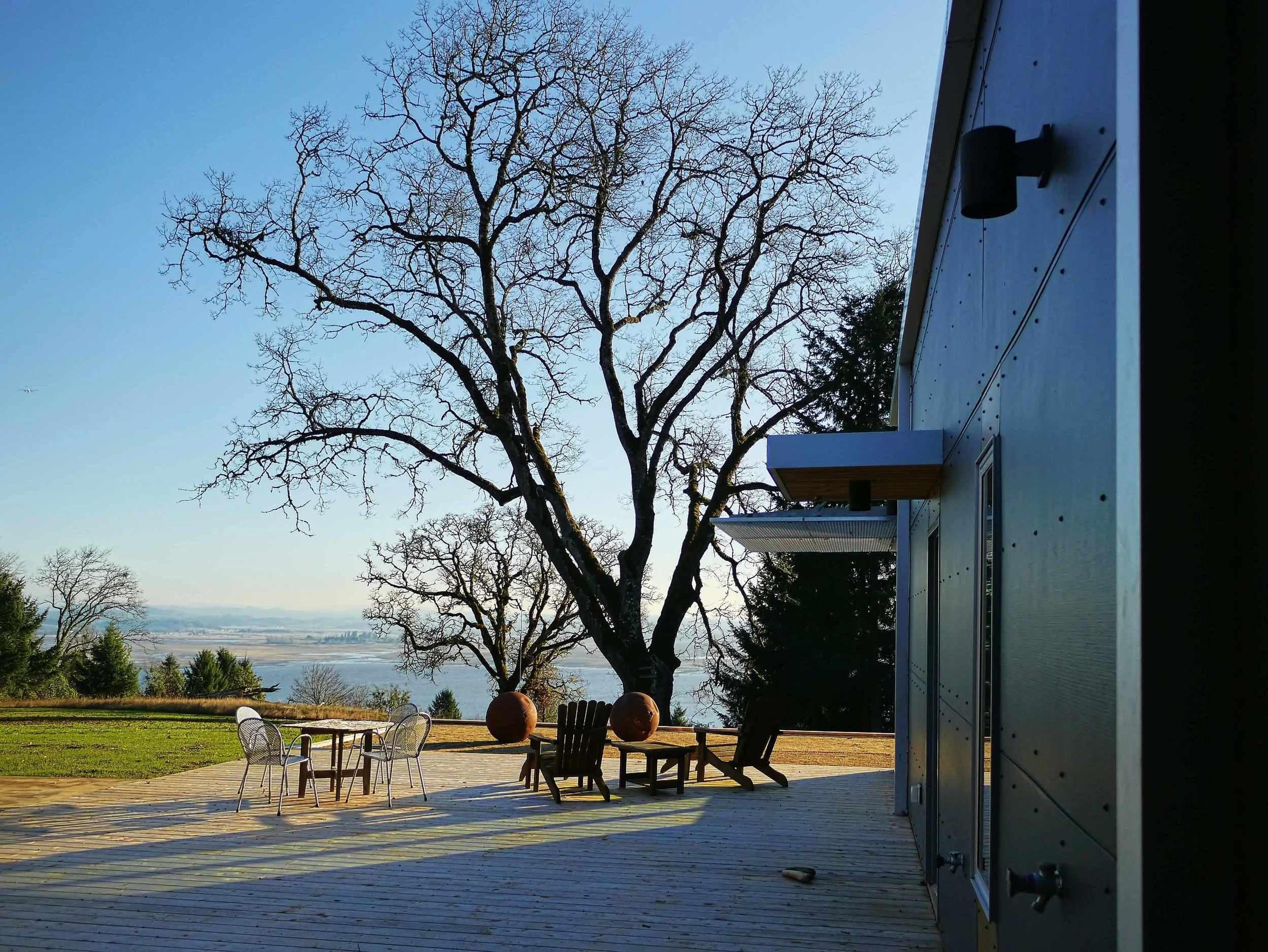 Fern Ridge Lake House — Studio.e Architecture