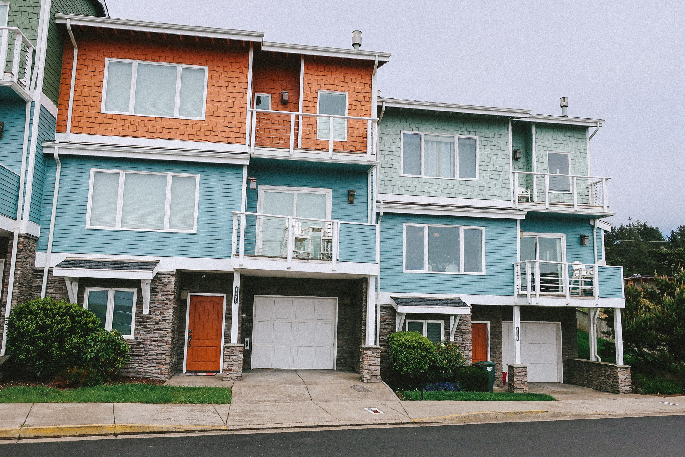 Agate Beach Townhouses — Studio.e Architecture