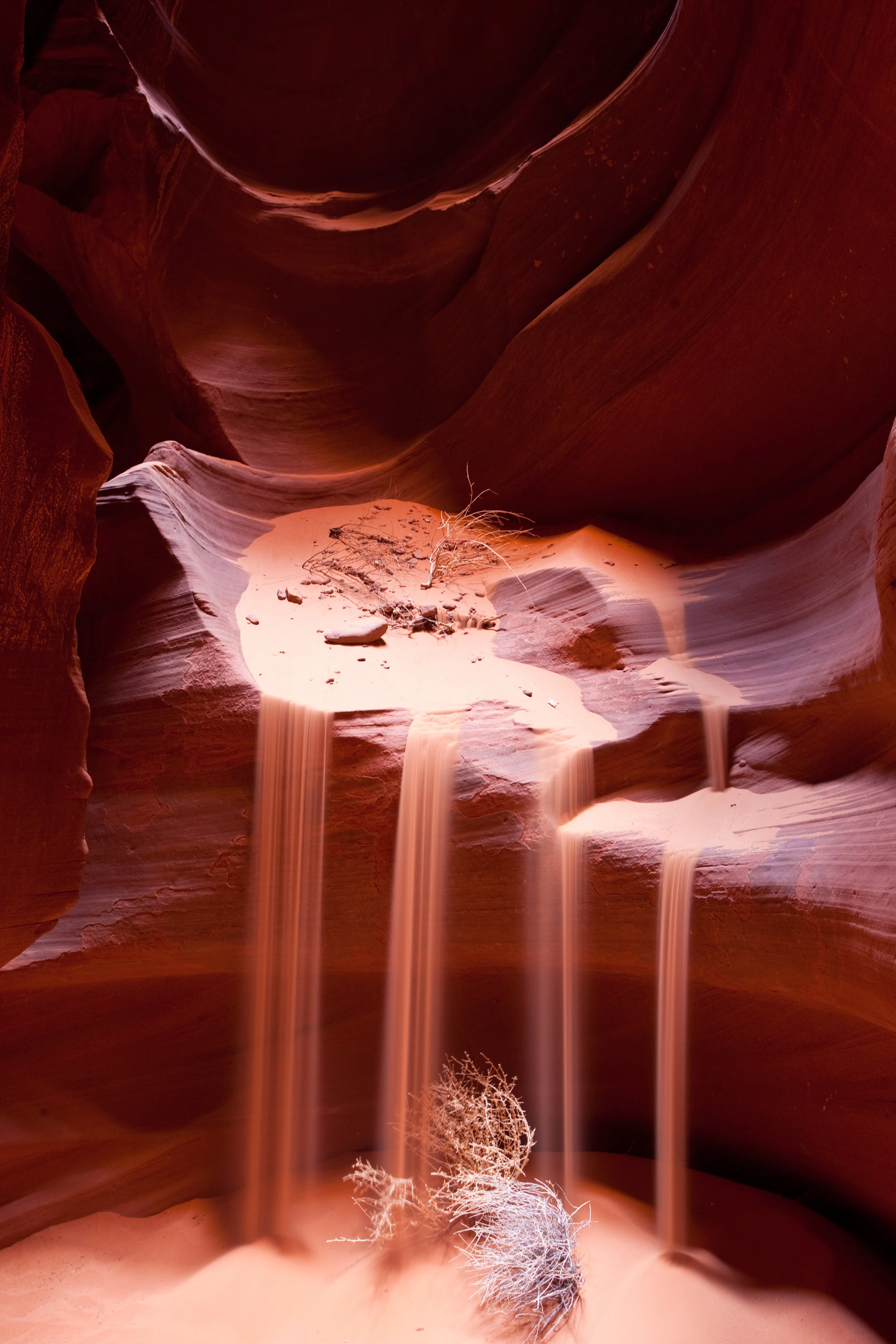 Cascading Sand