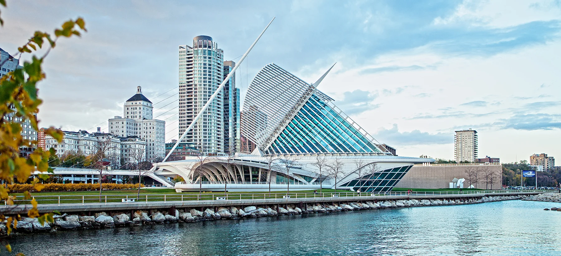 milwaukee_hdr_calatrava.jpg