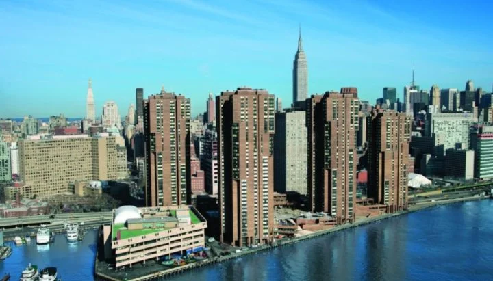 Waterside Plaza, New York, 1974, Davis Brody & Associates