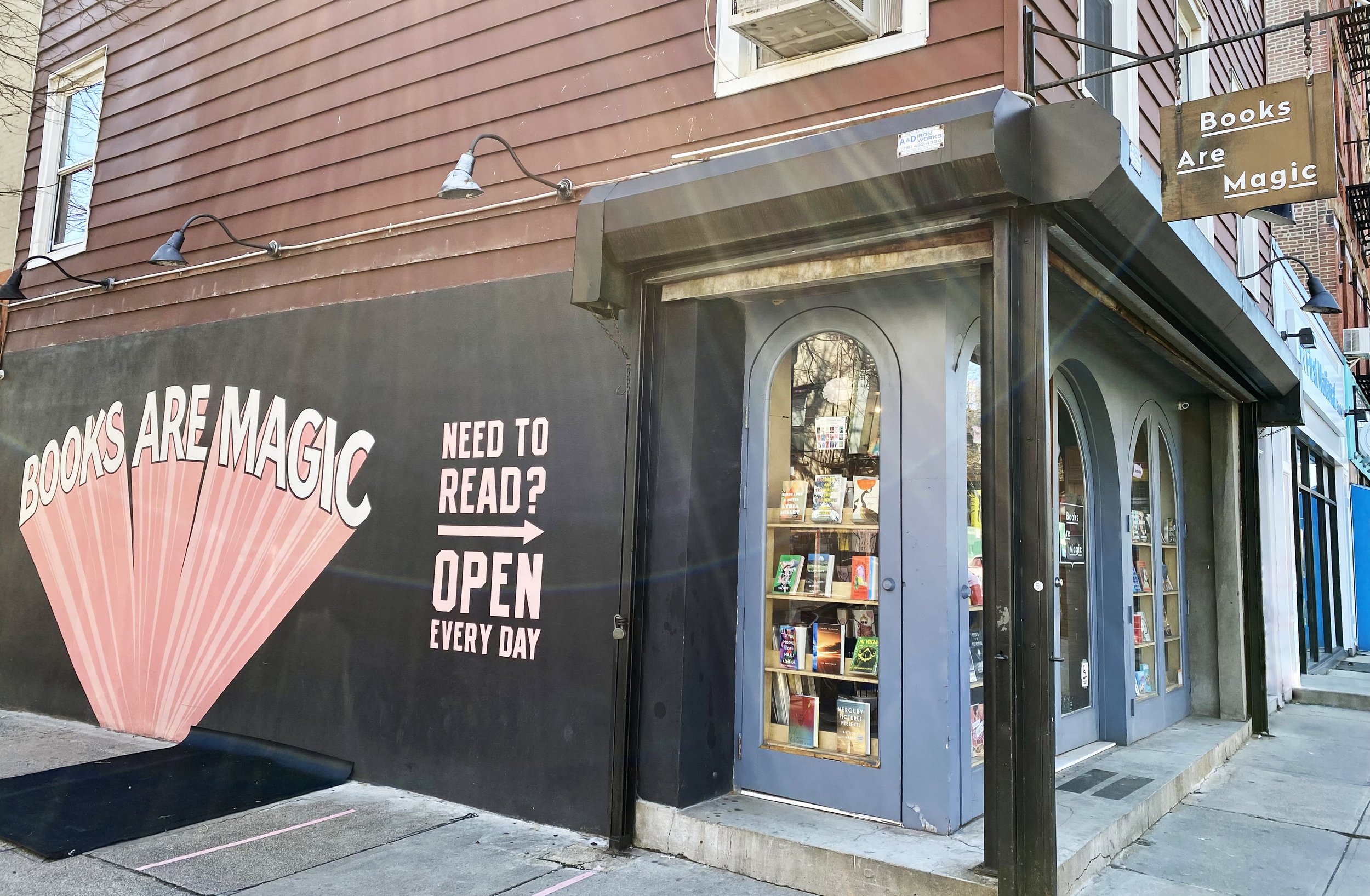 Books Are Magic Smith Street Photo by Michael Quinn.jpg