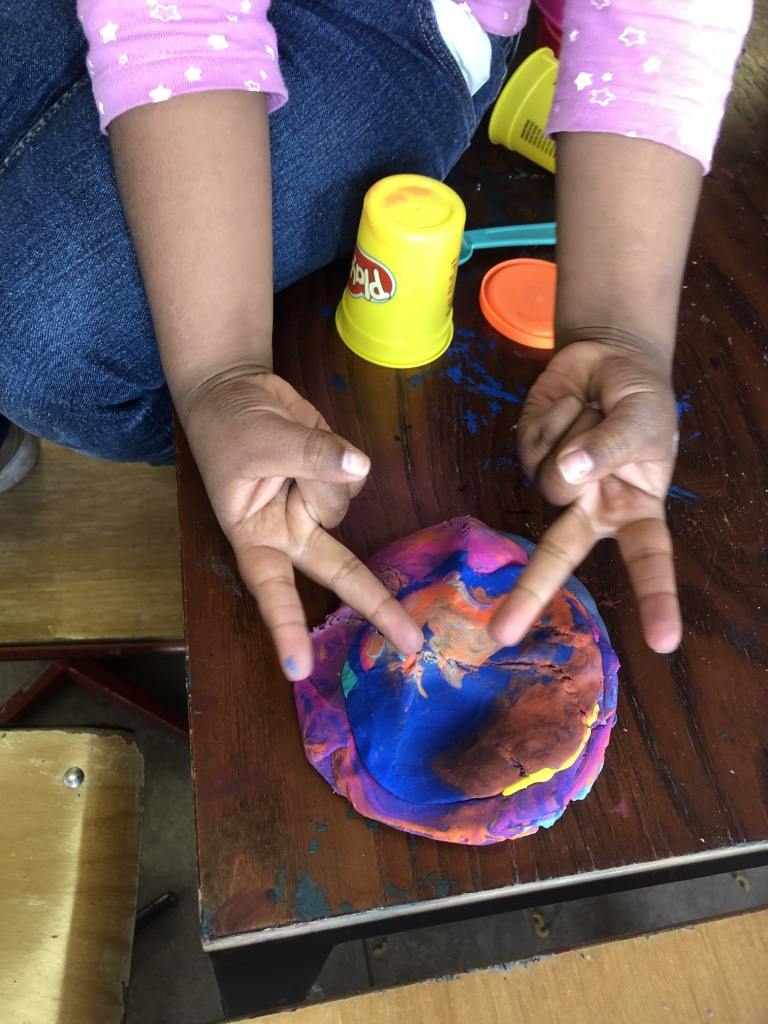 artogether-refugee-playdoh-4.jpg