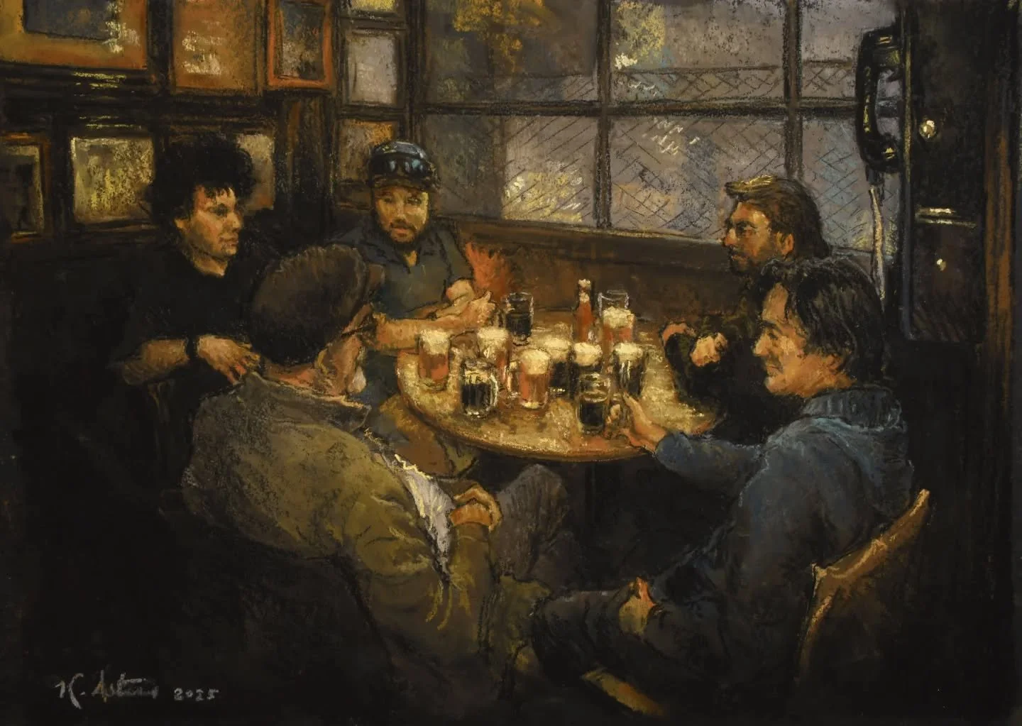 Went out last Wednesday looking for a scene, and found one at @mcsorleysoldalehouse with a timeless table gathering.  Shoulda thrown some of that sawdust on the board for the hell of it, but hey, I make my own dust.  Tag yourself if you are in this p