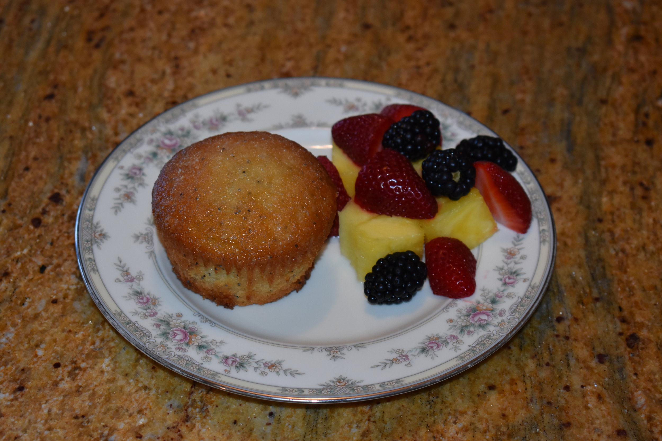 Picture of Muffin and Fruit