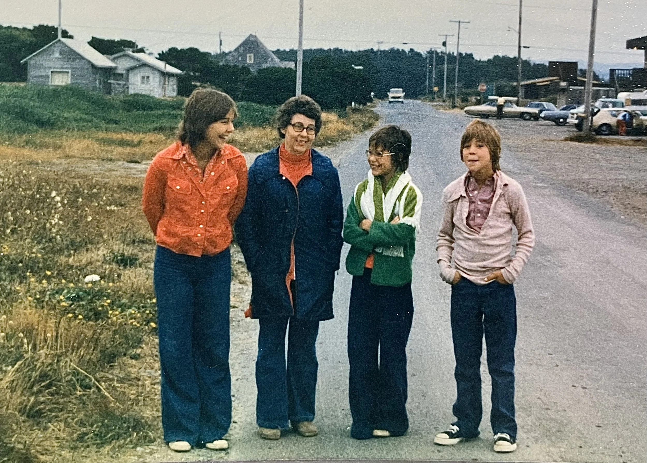 Kellie, Mom, Kim, and Eric. Oregon Coast