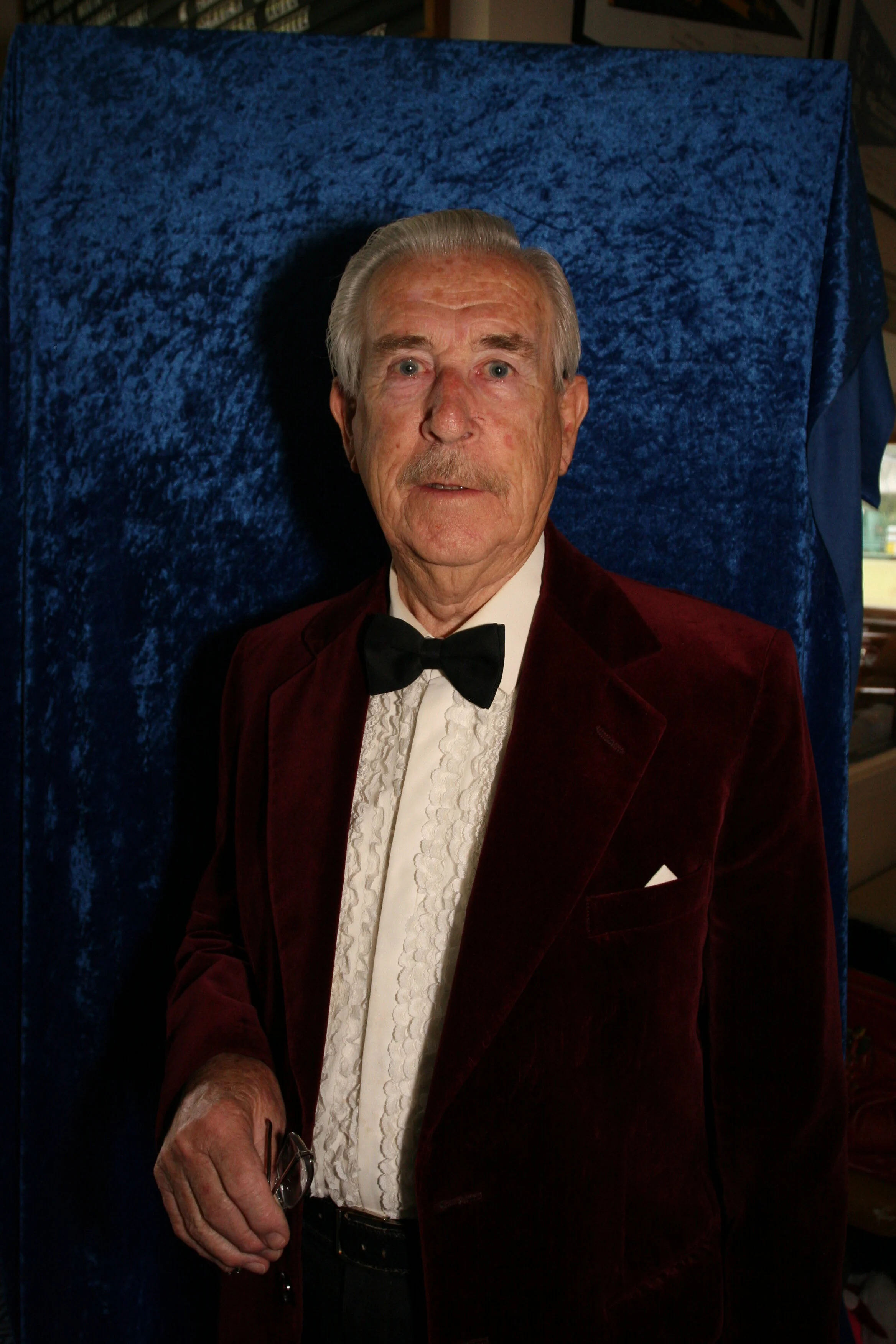Vale Tom Travers