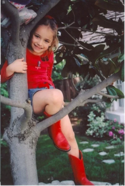Solana in Tree.jpg
