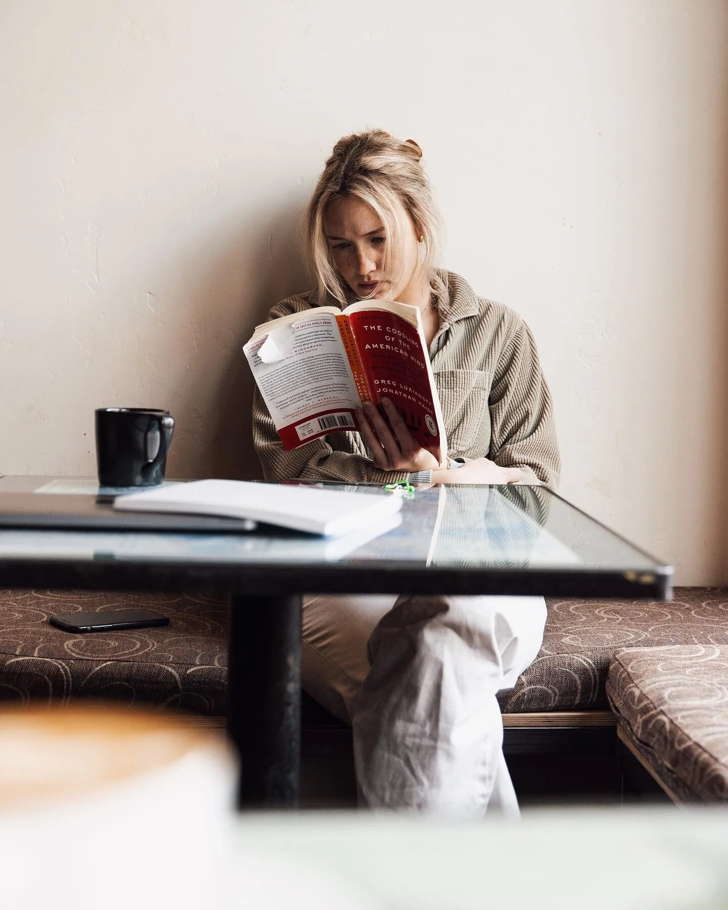 People watching in Flagstaff.
.
.
.
.
.
.
.
.

#pursuitofportraits #liveauthentic #acreativedc #portraitmood #moodyports #portraitgames #agameoftones #igdc #dc #meistershots #beautifuldestinations #neverstopexploring #nikon #fashion #instagram #stree