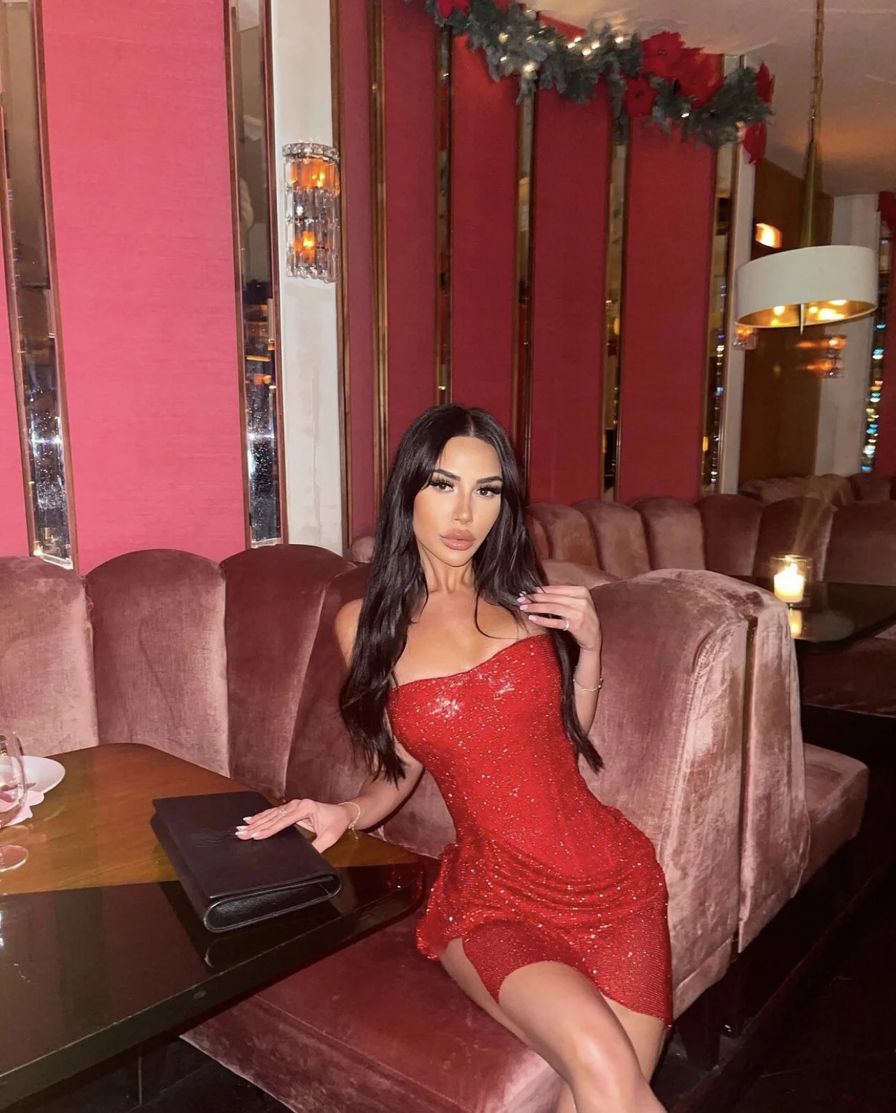 8E8ACBFA-3881-4548-845E-00ED4FF0DF58