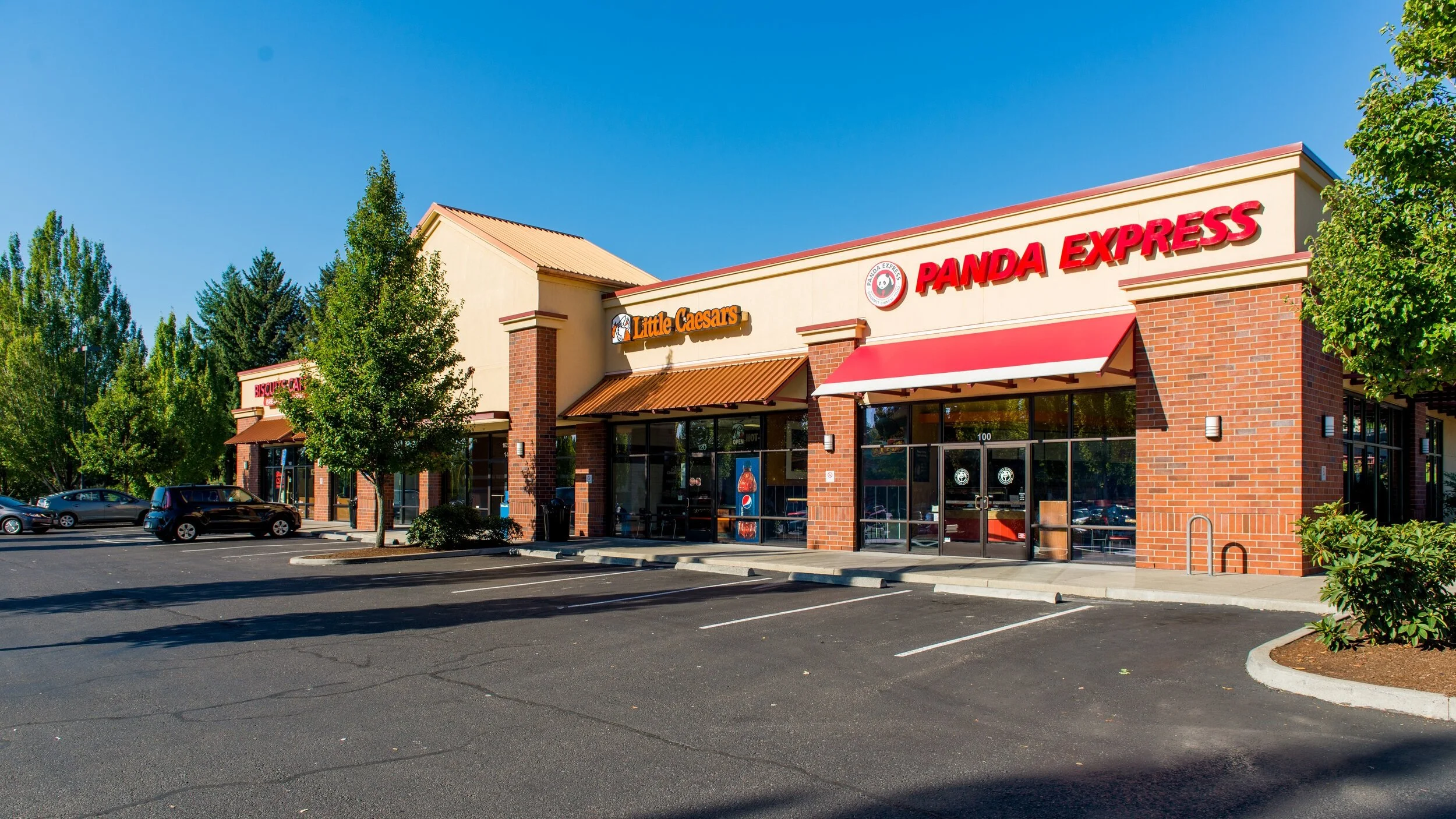 Neville & Butler Commercial Real Estate — Tigard Towne Square Pacific