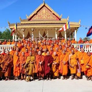 WatDhammarangsey-Vihear-monk.jpg