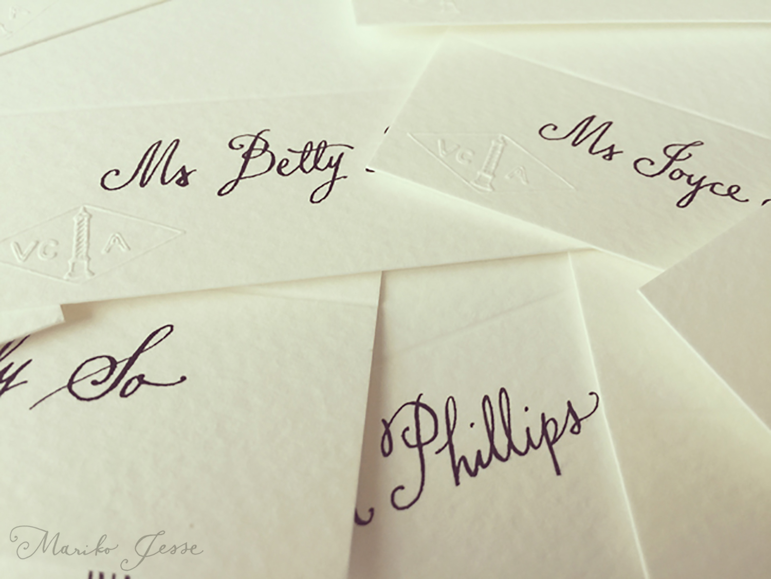 place-setting lettering