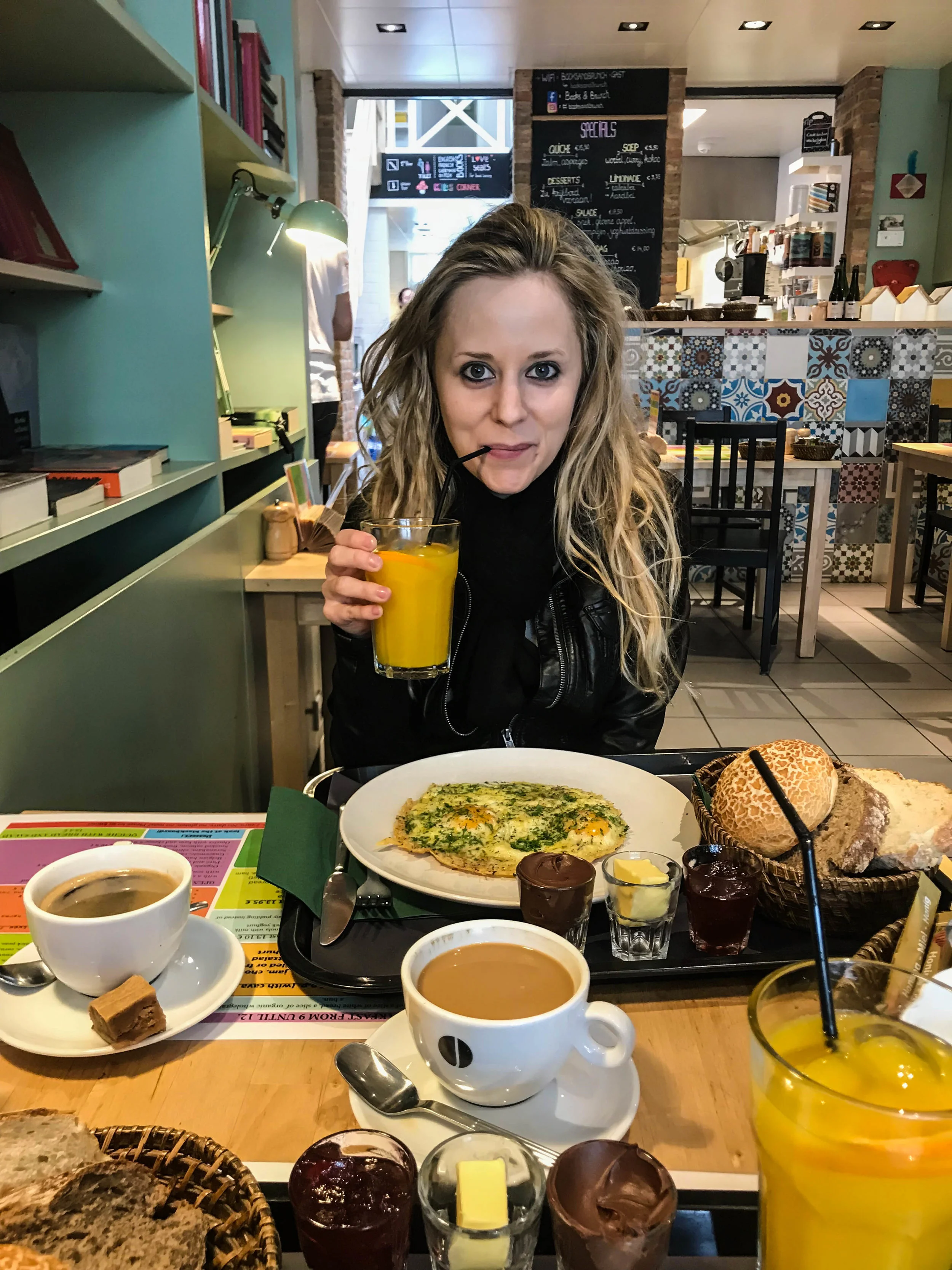 Travel Guide: What I Wore &amp; Things to Do in Bruges, Belgium