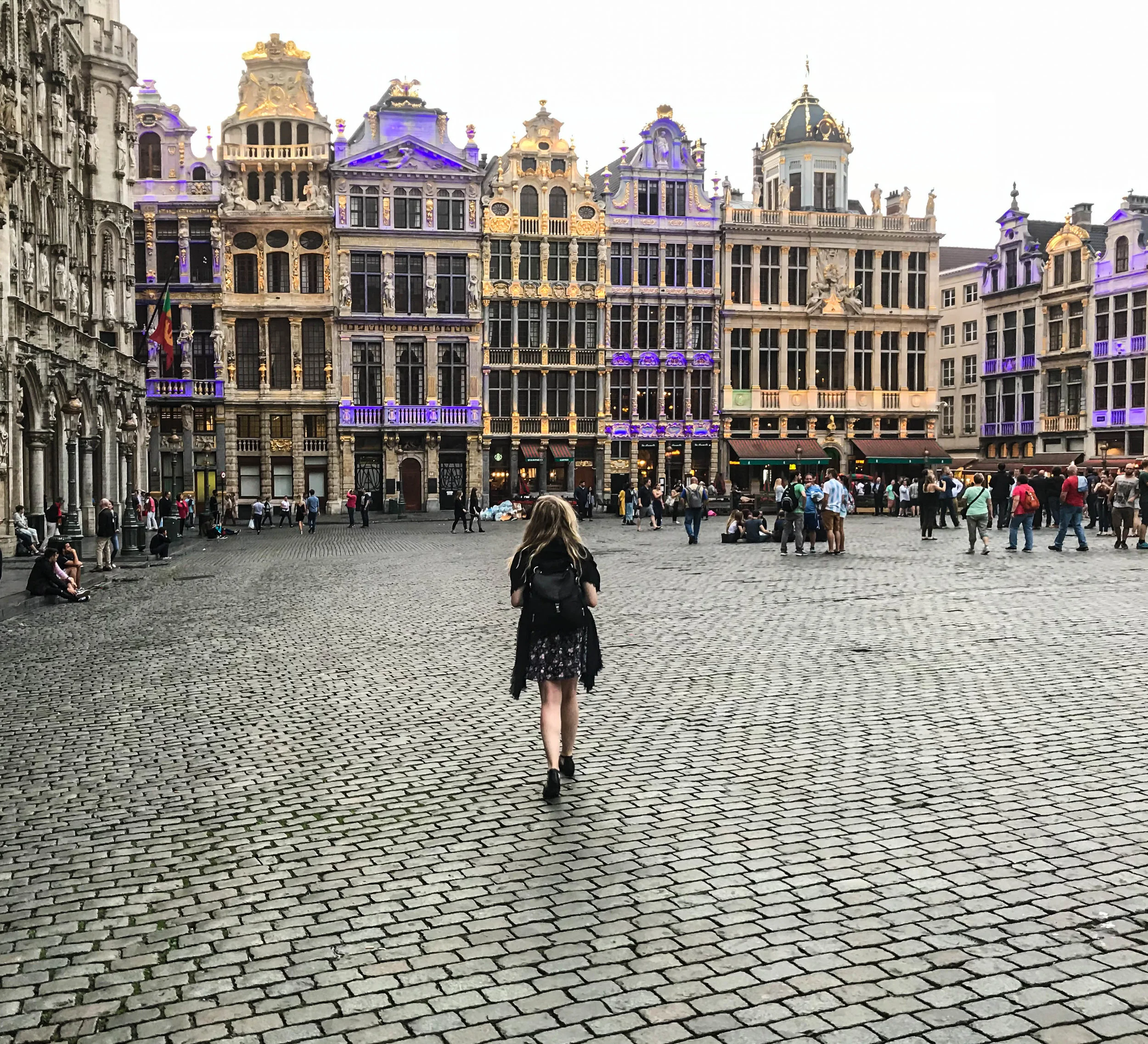 Travel Guide: What I Wore &  Things to Do In Brussels, Belgium
