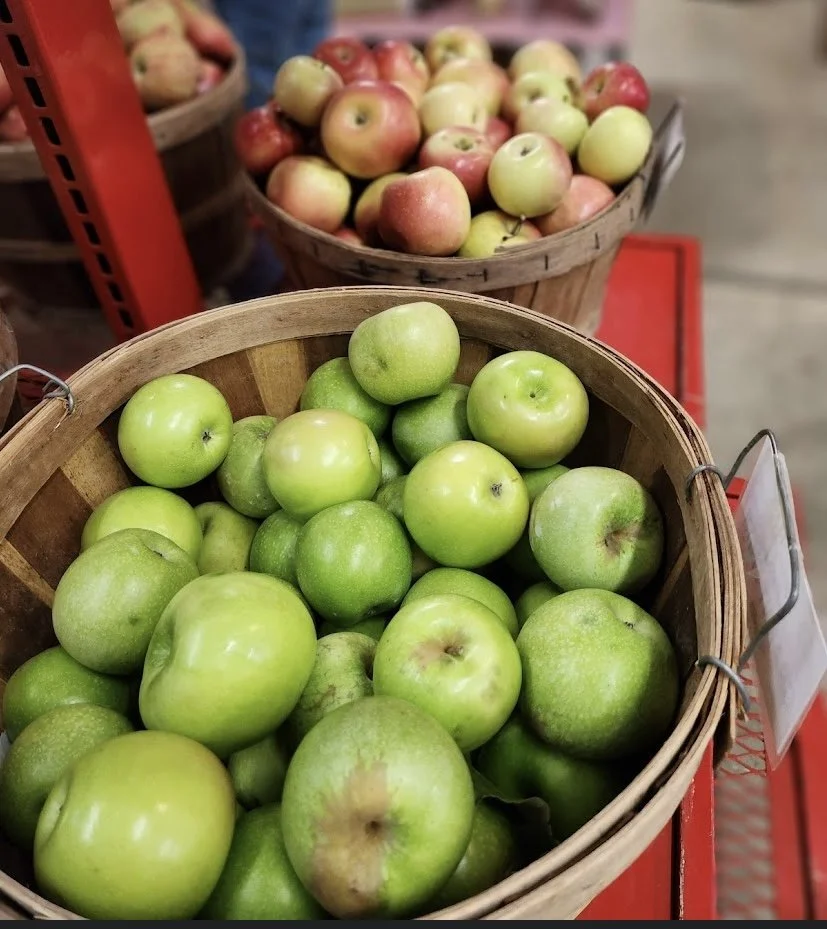 Year-End Apple Bushel Blowout (44 lbs)