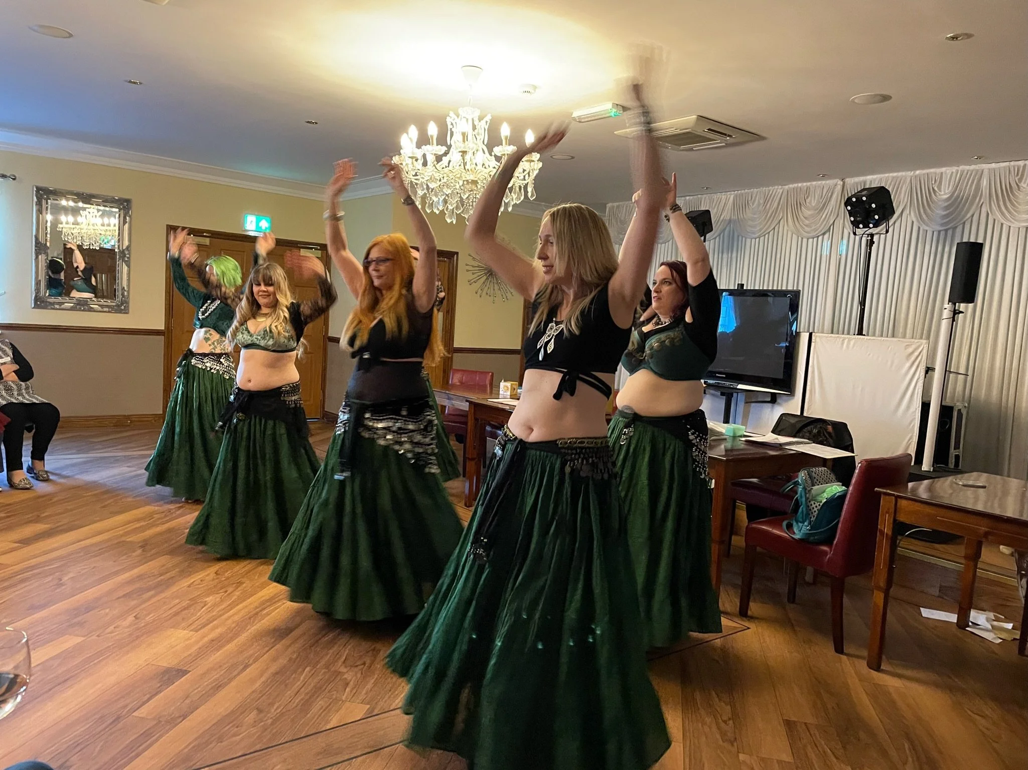 A Dazzling Display of Belly Dancing Delights