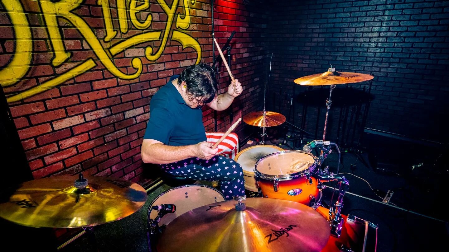 My brother Michael wrecking the drums with the gang.

Truly one of the most meaningful photos I've ever taken! 

I had very little to give for the holidays, and the one gift I really invested in was getting a 30&quot; metal print to gift to our dad. 