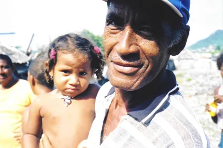 Man-and-girl-calle-de-los-ninos.jpg