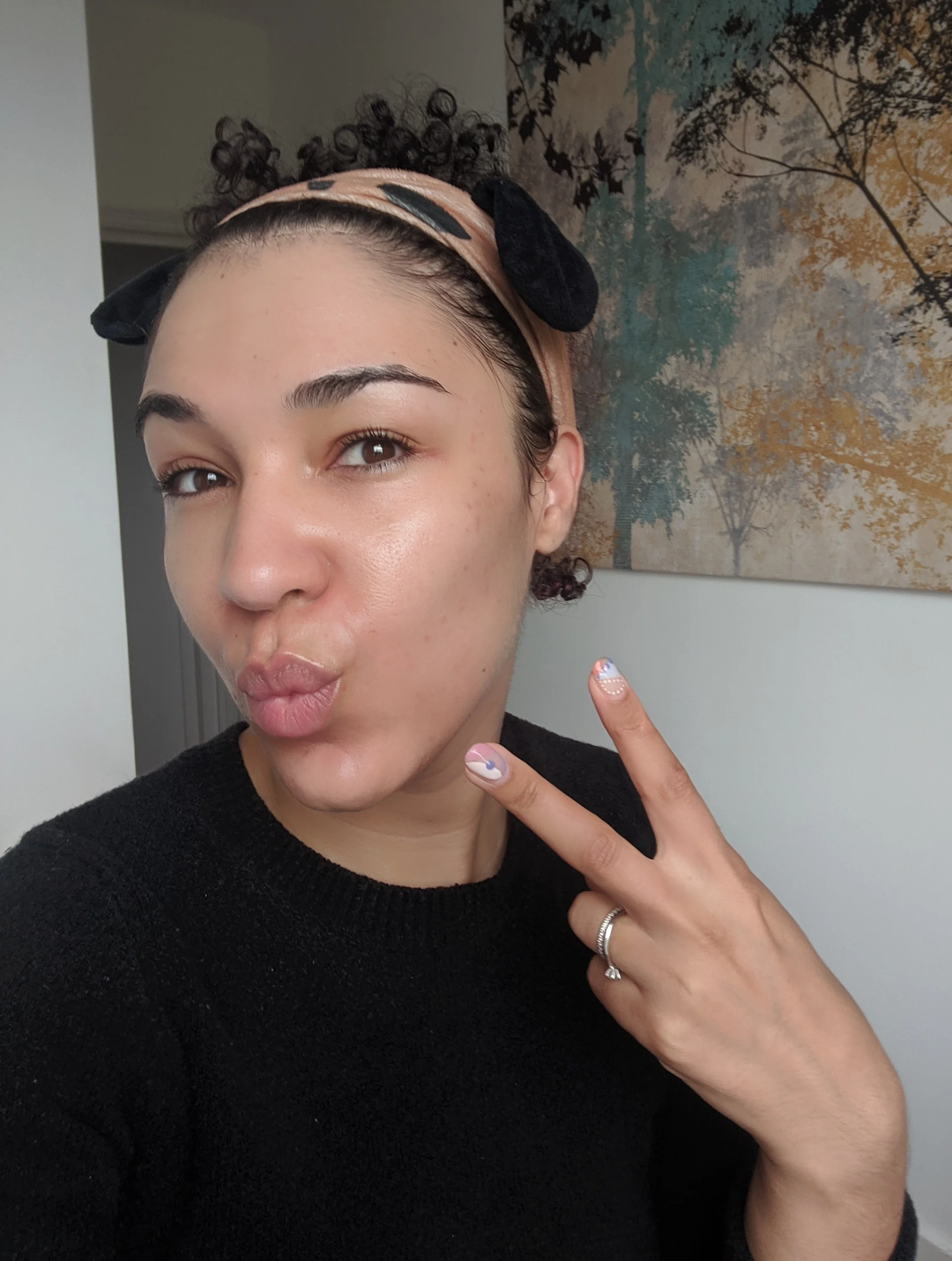 That Jordan Samuel Skin *Glow* - and no, I’m not wearing a stitch of makeup. Thanks for asking.