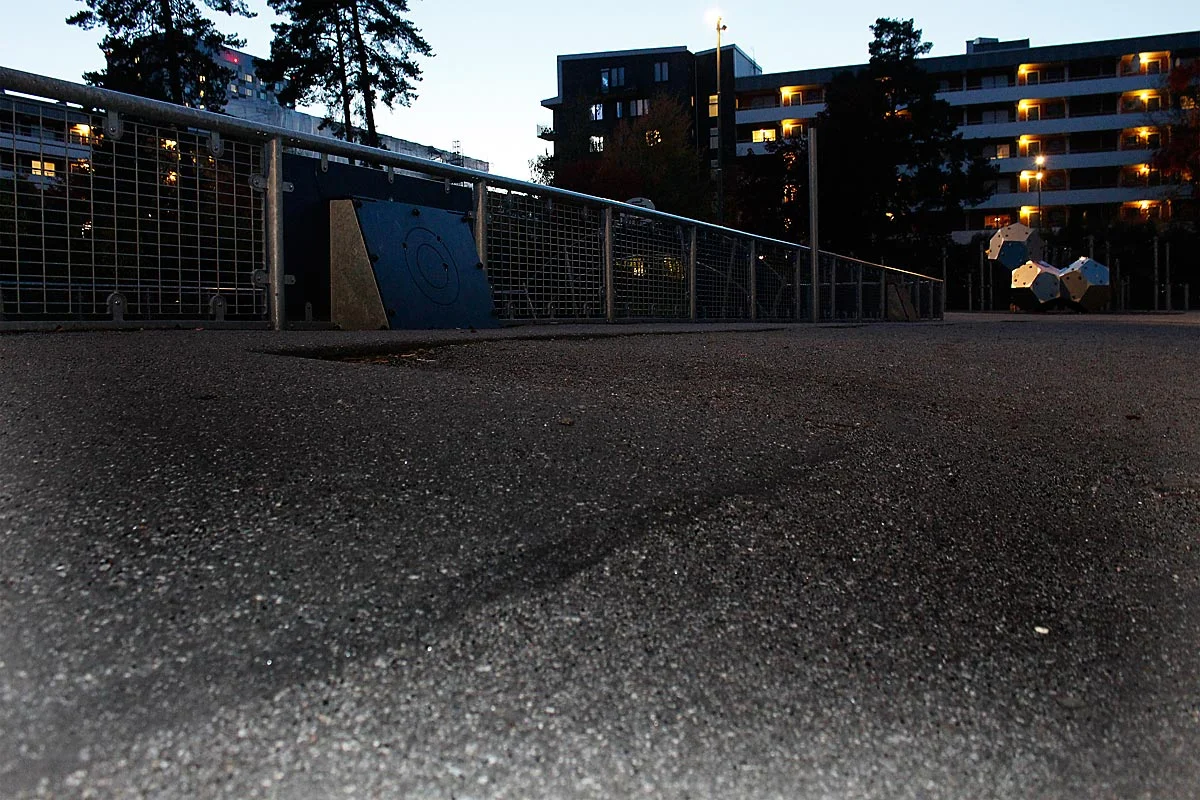 “The park is an uncomfortable place now. When I was a child, it used to be my favorite one, but now I avoid to pass through it. Last summer, my brother got shot there. I decided to face it, taking pictures of the exact place. Once there, I tried to …